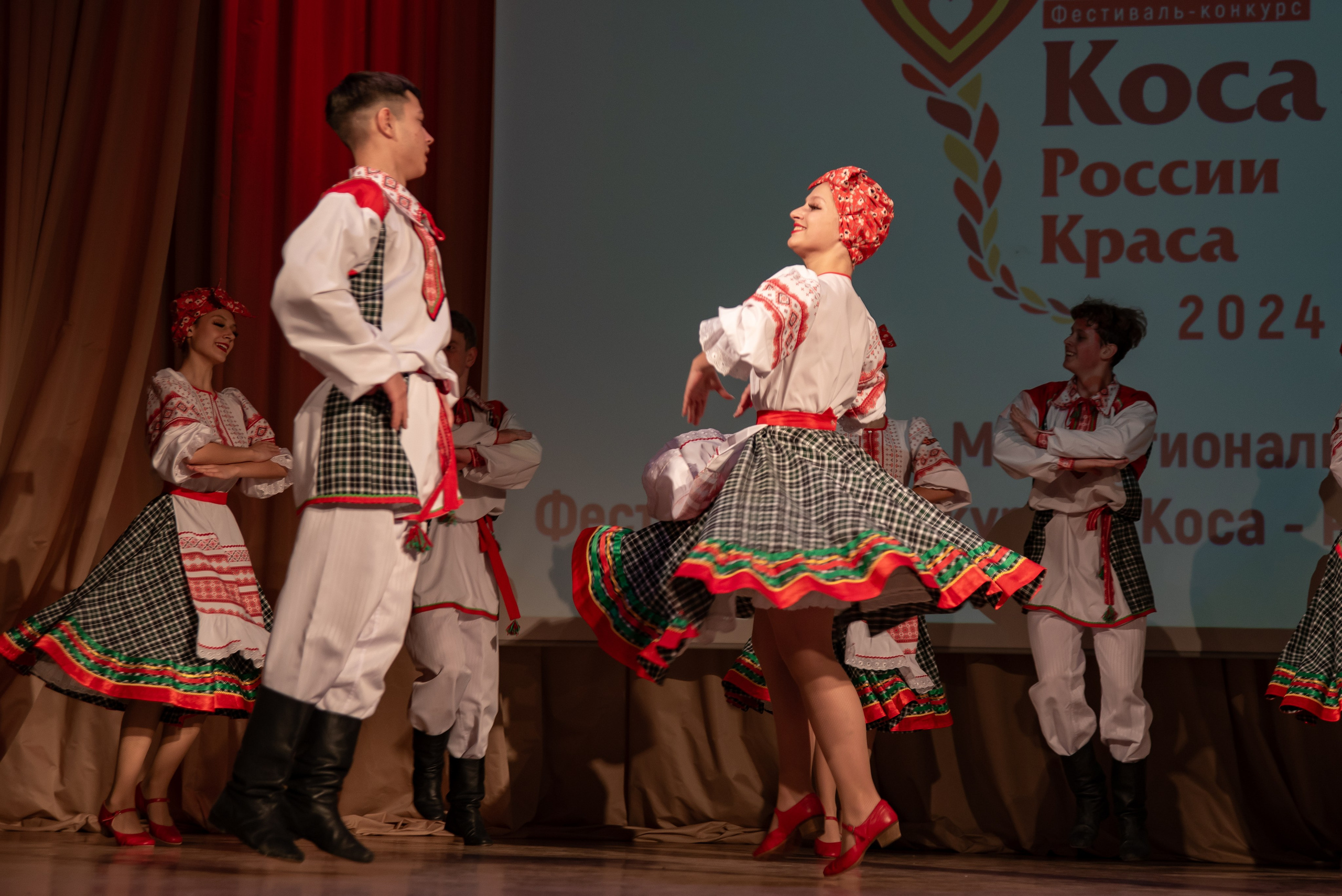 Репортажная съёмка концерта в Нижнем Новгороде. Фотограф Макс Огурцов в Нижнем Новгороде