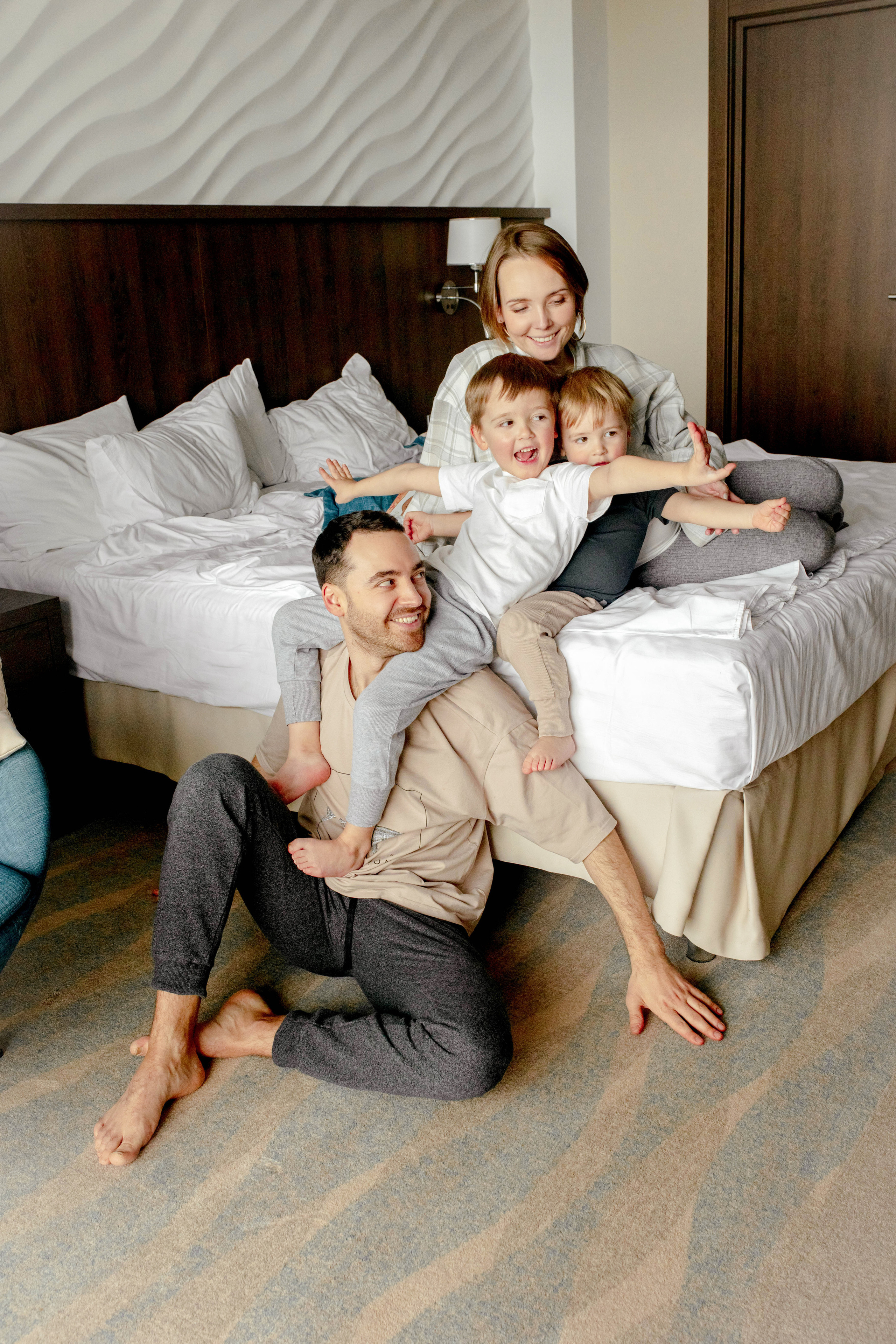 Валерия, Стас, Федя и Петя. Фотограф в Геленджике, Архипо-Осиповке, Абрау-Дюрсо, Кринице Виктория