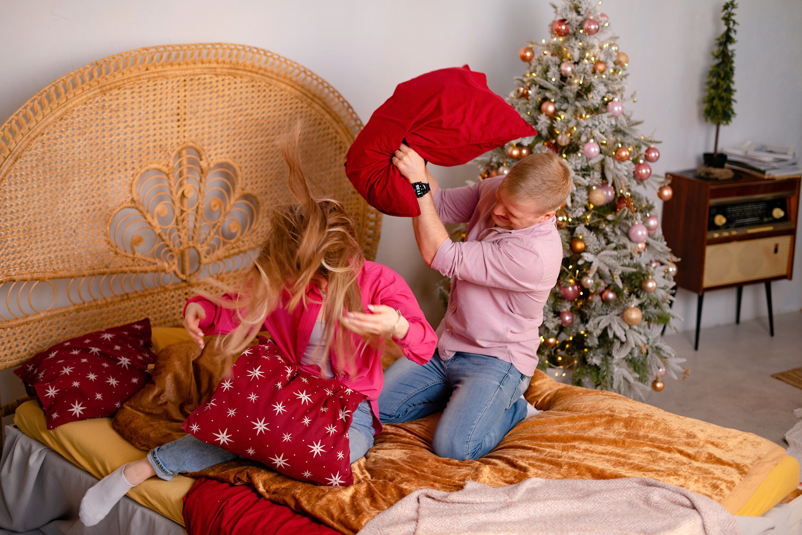 Семейная фотосессия в фотостудии Питер, 1 зал. Детский и семейный фотограф в Сургуте и Нефтеюганске Анна Старцева
