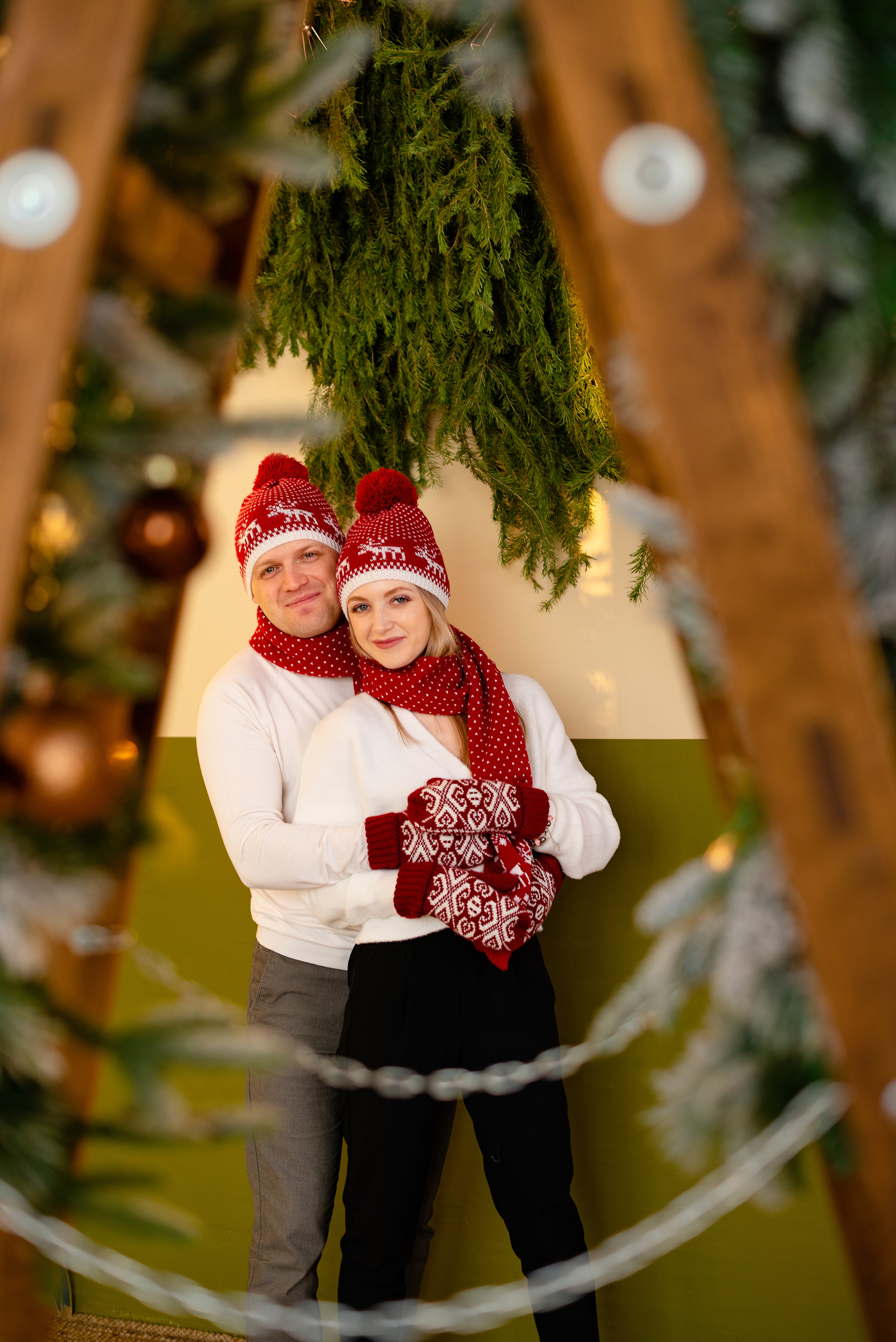 Семейная фотосессия в фотостудии Питер, 1 зал. Детский и семейный фотограф в Сургуте и Нефтеюганске Анна Старцева