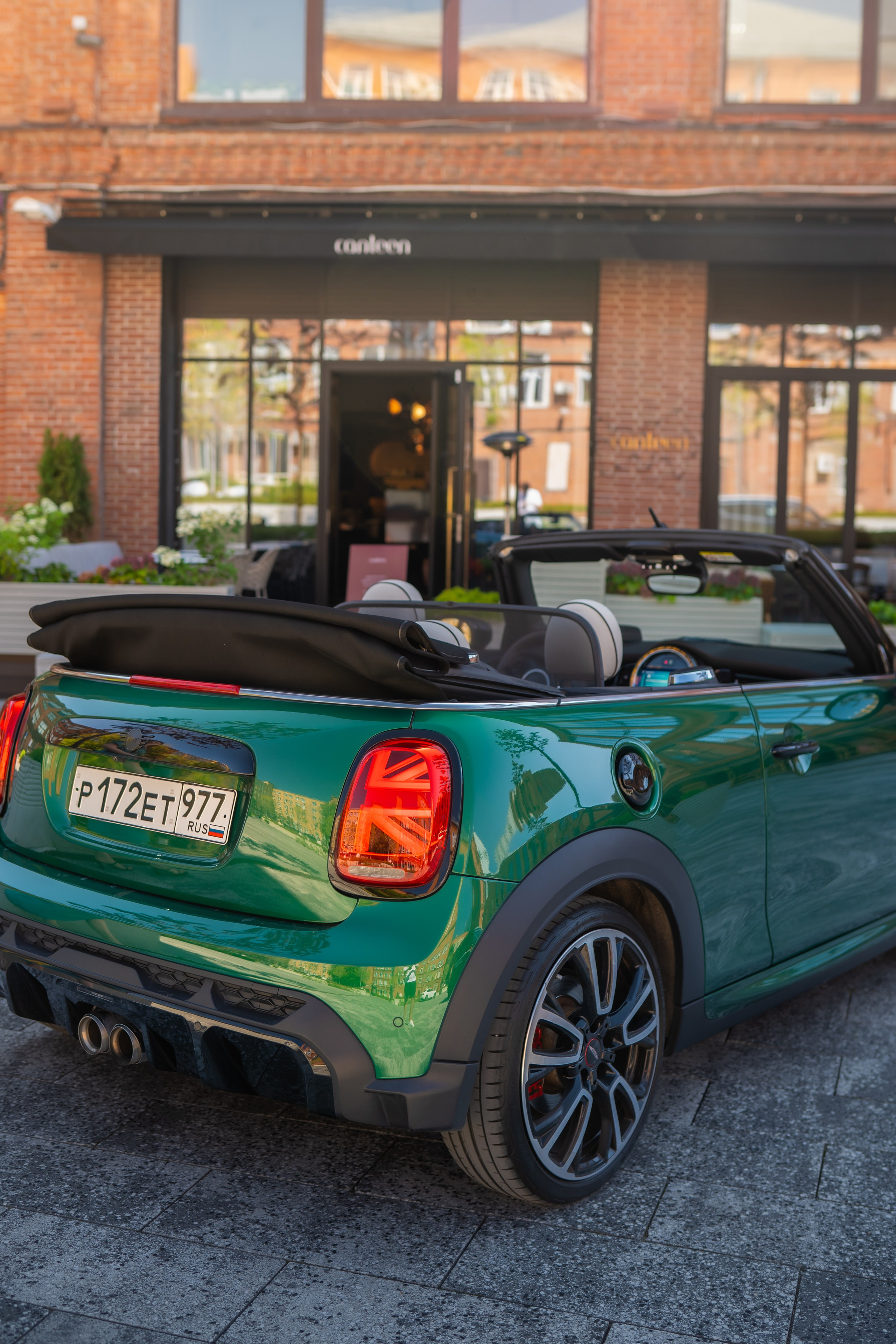 Mini Copper JCW Green. Mirllaev