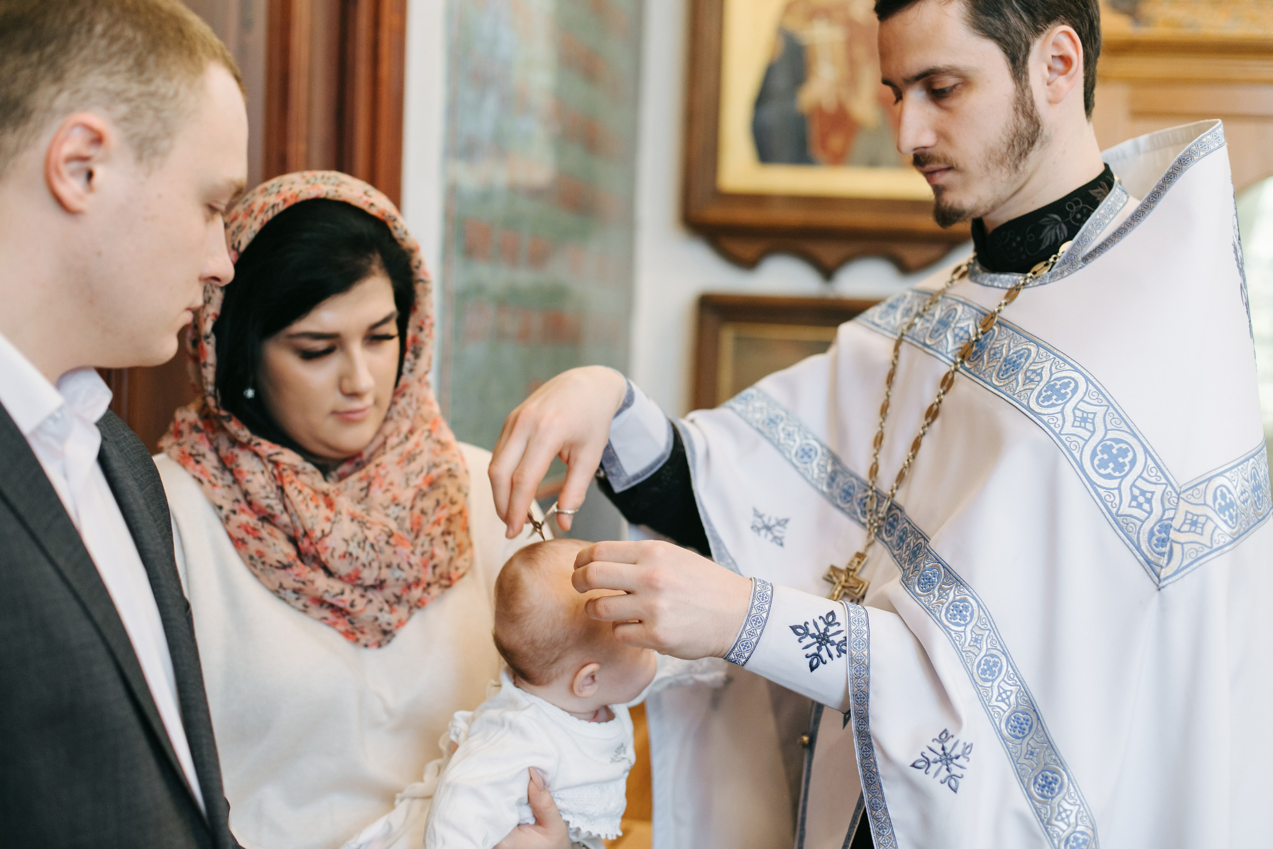 Крещение Храм Спаса Нерукотворного Образа г. Всеволожск. Фотограф на крещение в Санкт Петербурге