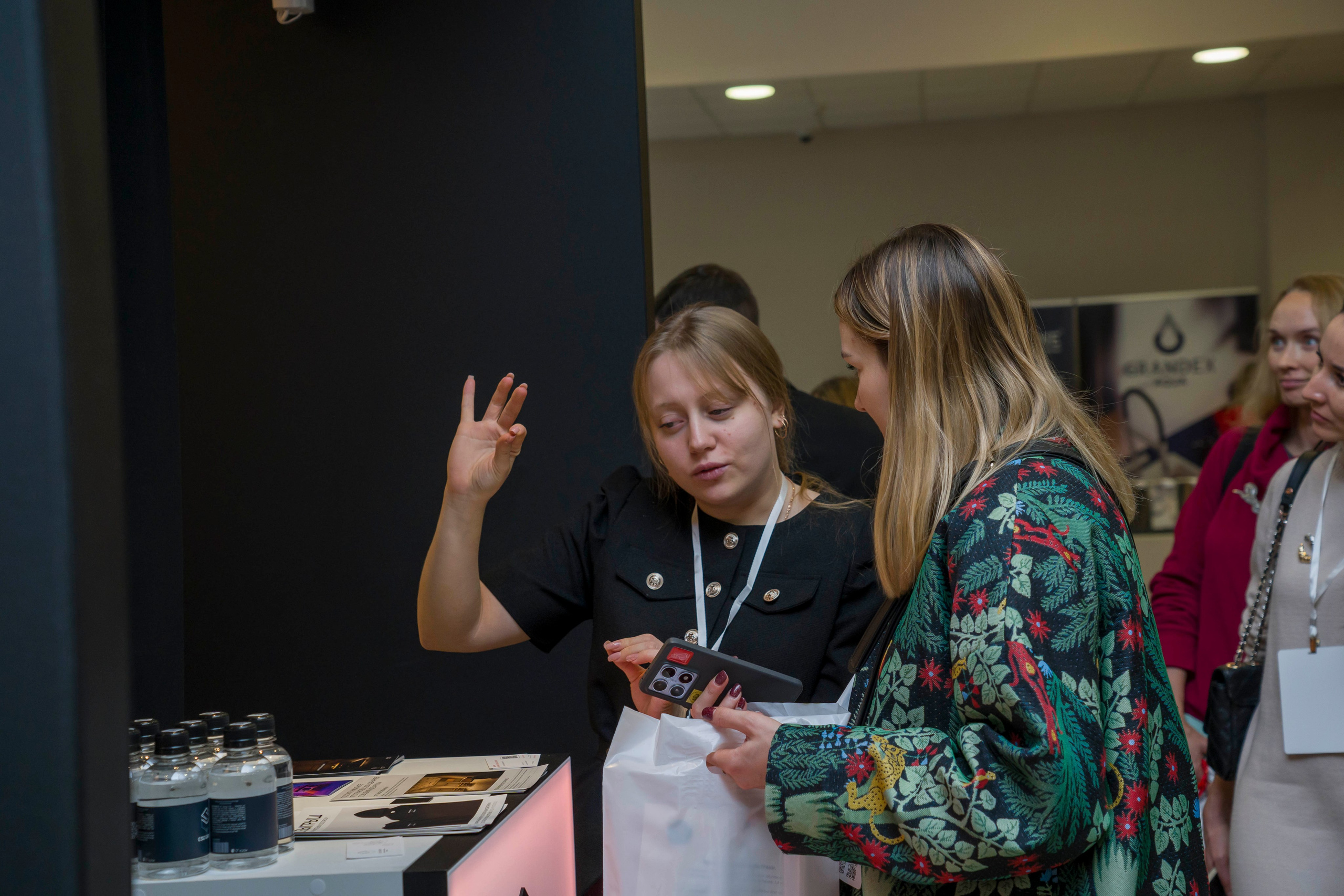 Конференция дизайнеров и архитекторов. Фотограф в Санкт-Петербурге. Репортажная и все съёмки для бизнеса
