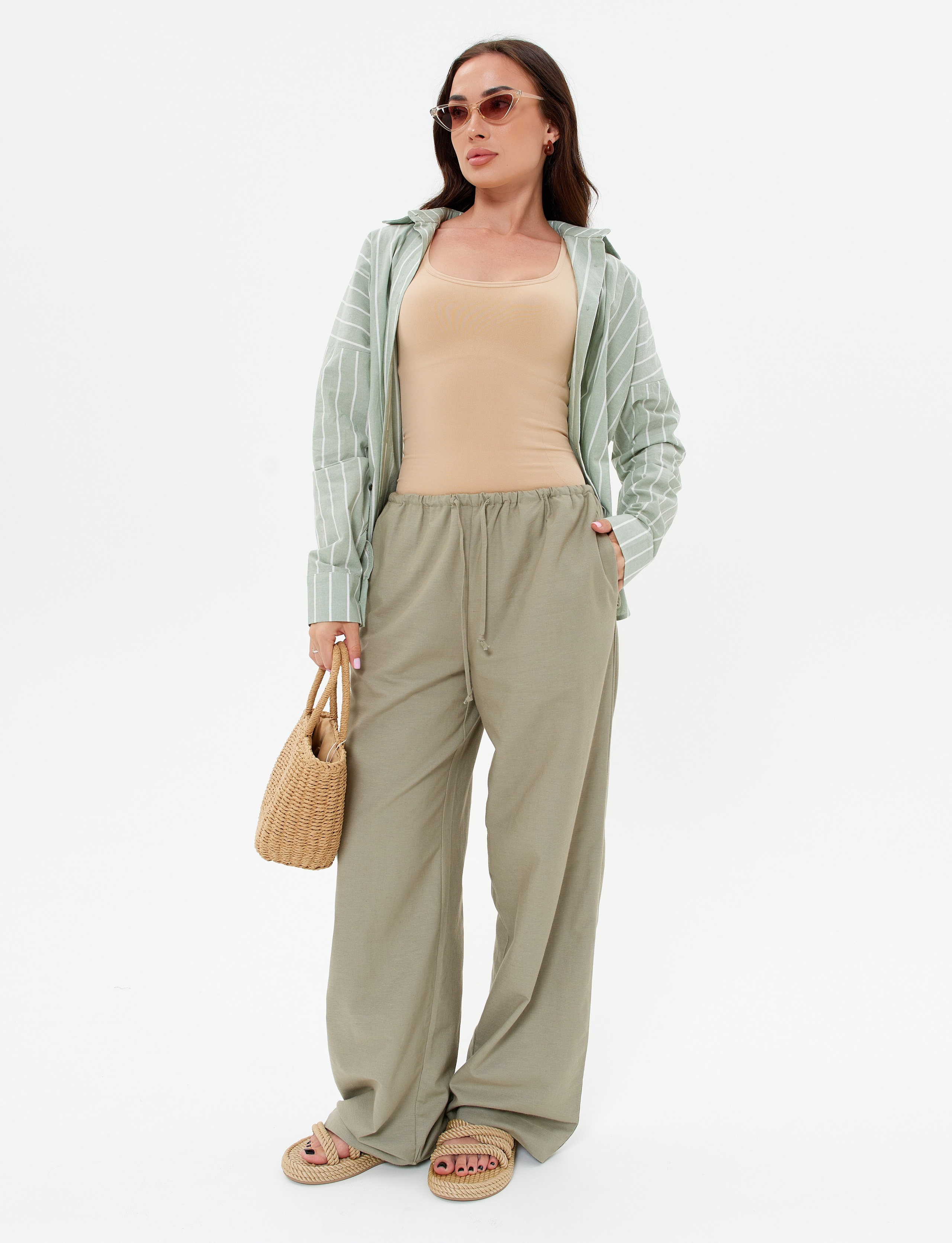 Лонгсливы. Фотограф для маркетплейсов в Москве