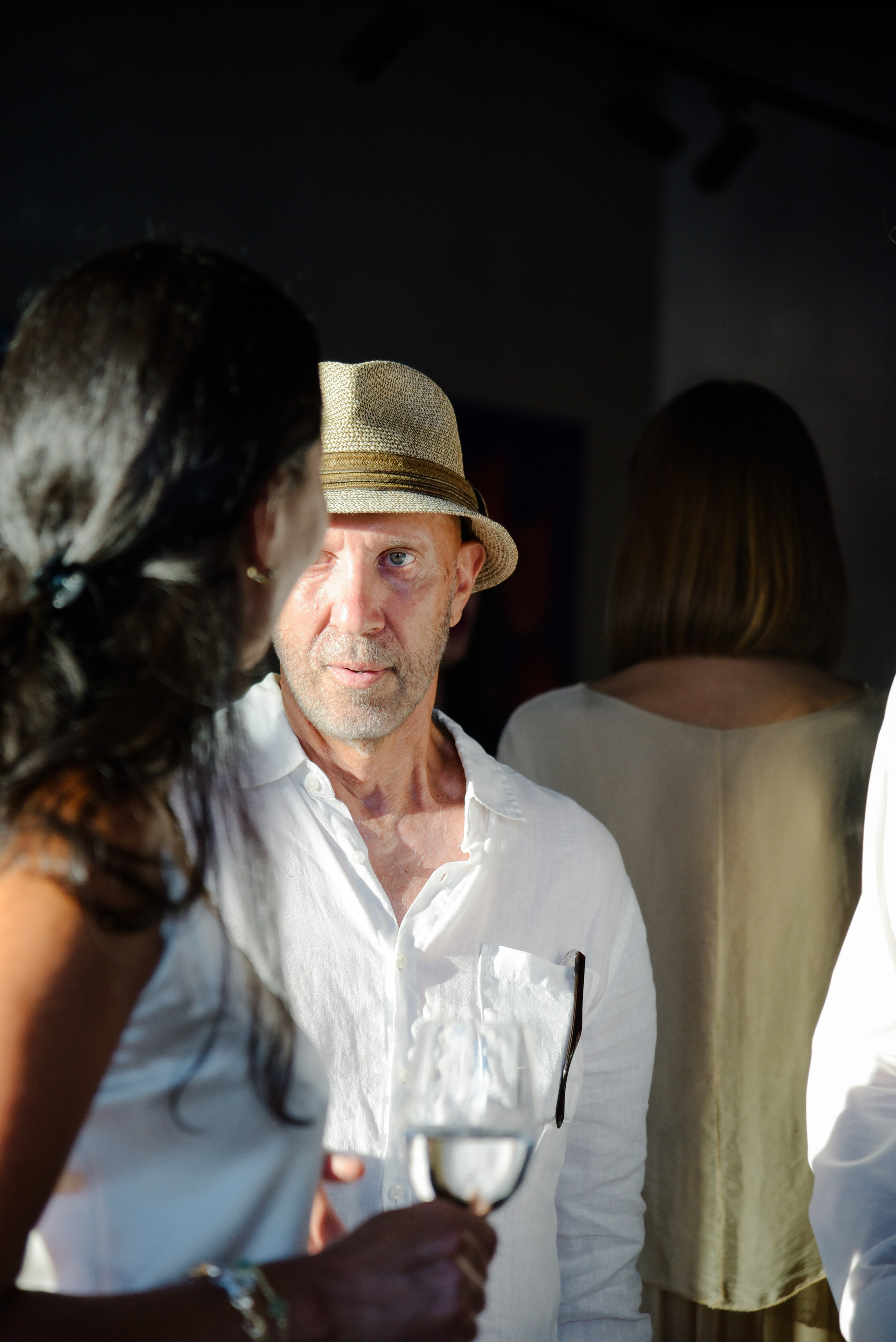 Александр Дильбази Игра взглядов в гранатовом саду. Фотограф Лола Волна, город Москва