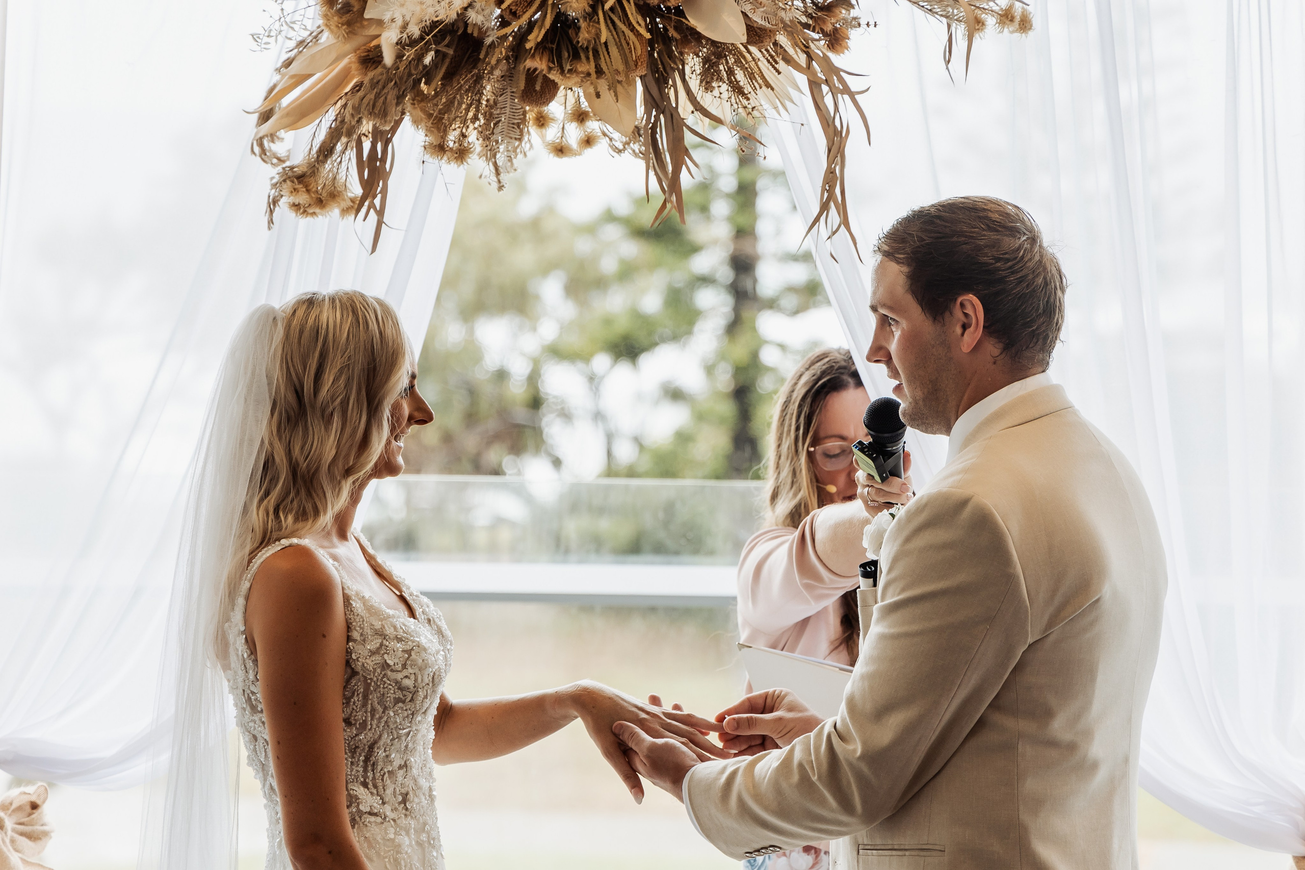 …Timeless connection. Golden Moments Editing — We do Wedding’s Retouch and Video Editing
