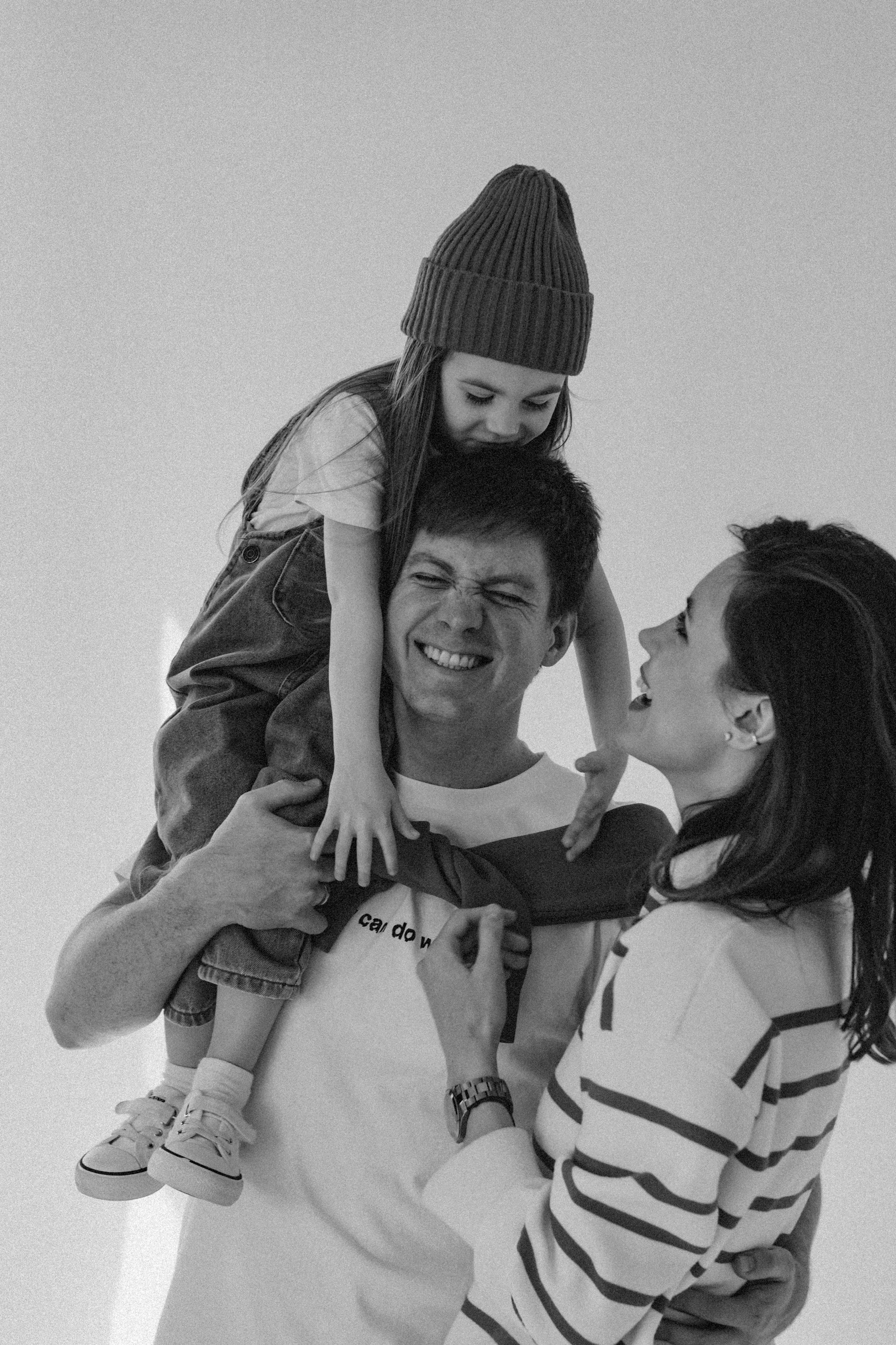 Артур, Ира и Сонечка. Главная