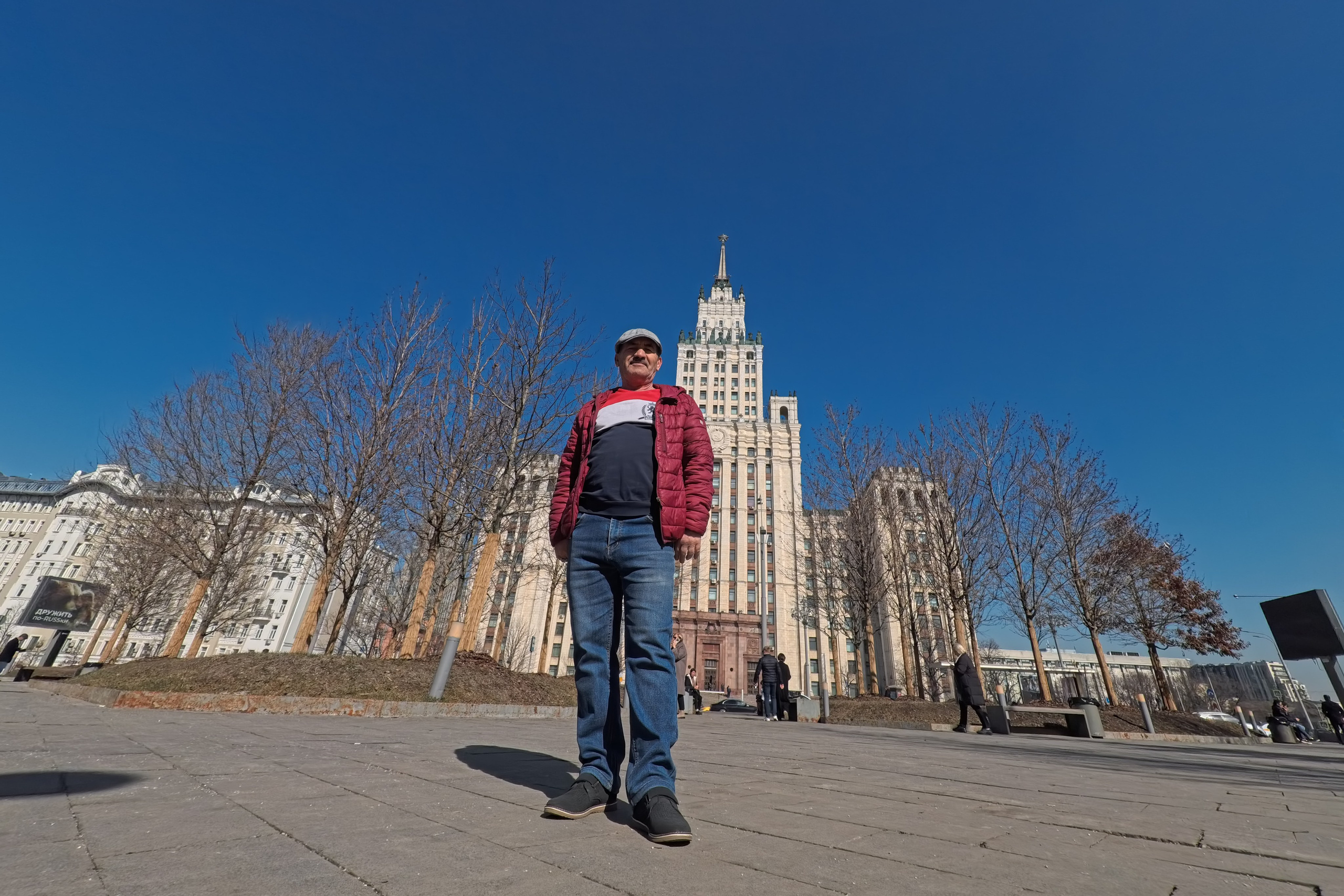 Улица, люди, жизнь…