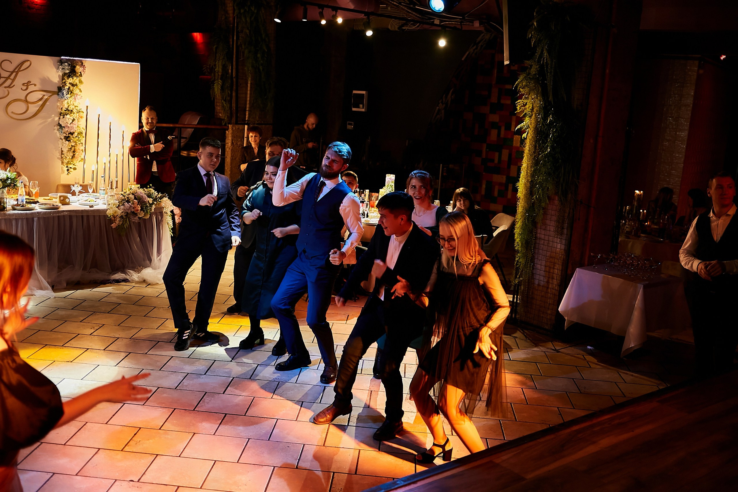 Антон & Гульназ. Фотограф и Видеограф в Москве. Олег Корушев