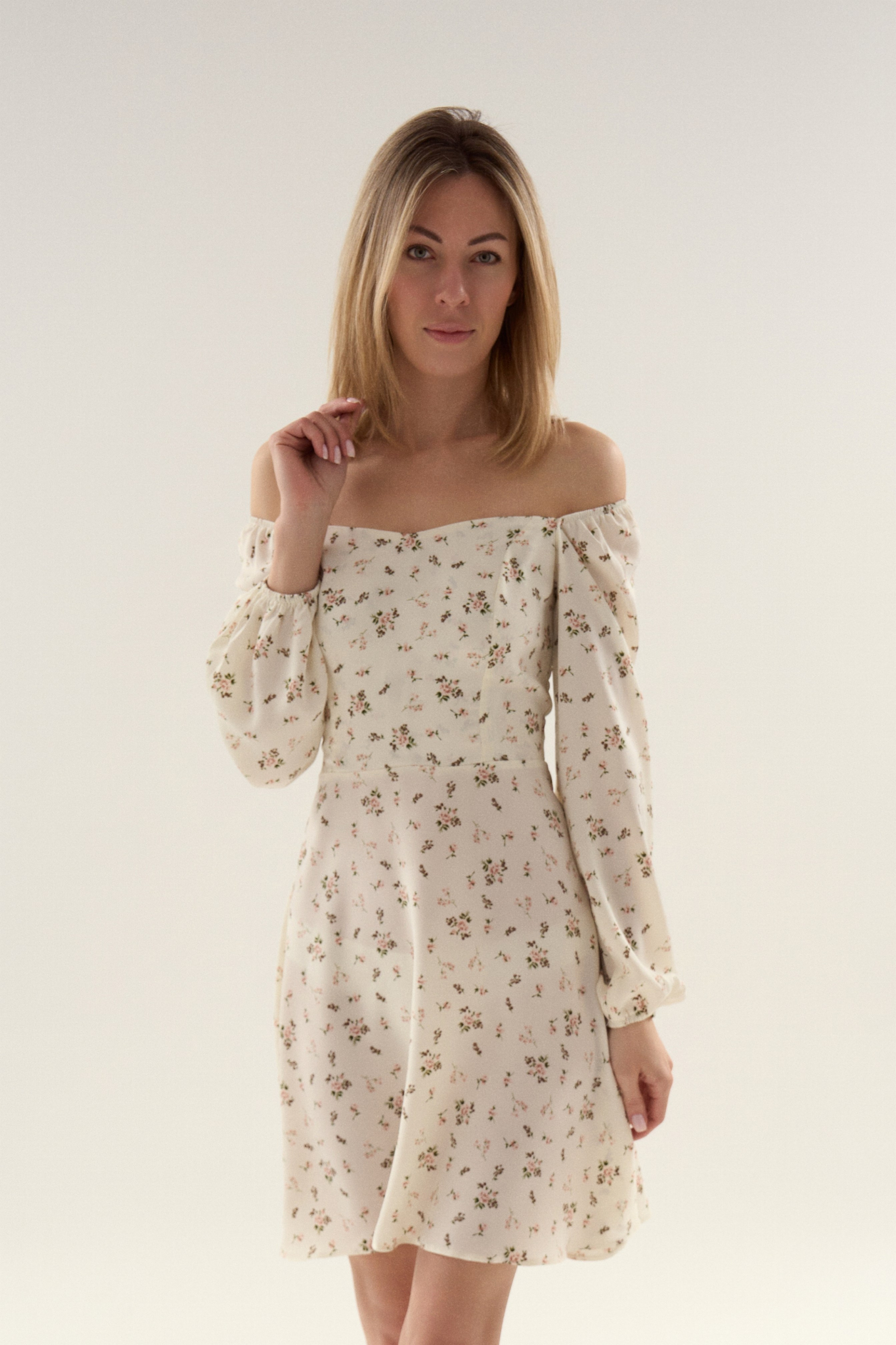 Съемочный гардероб женский. Content Studio фотостудия