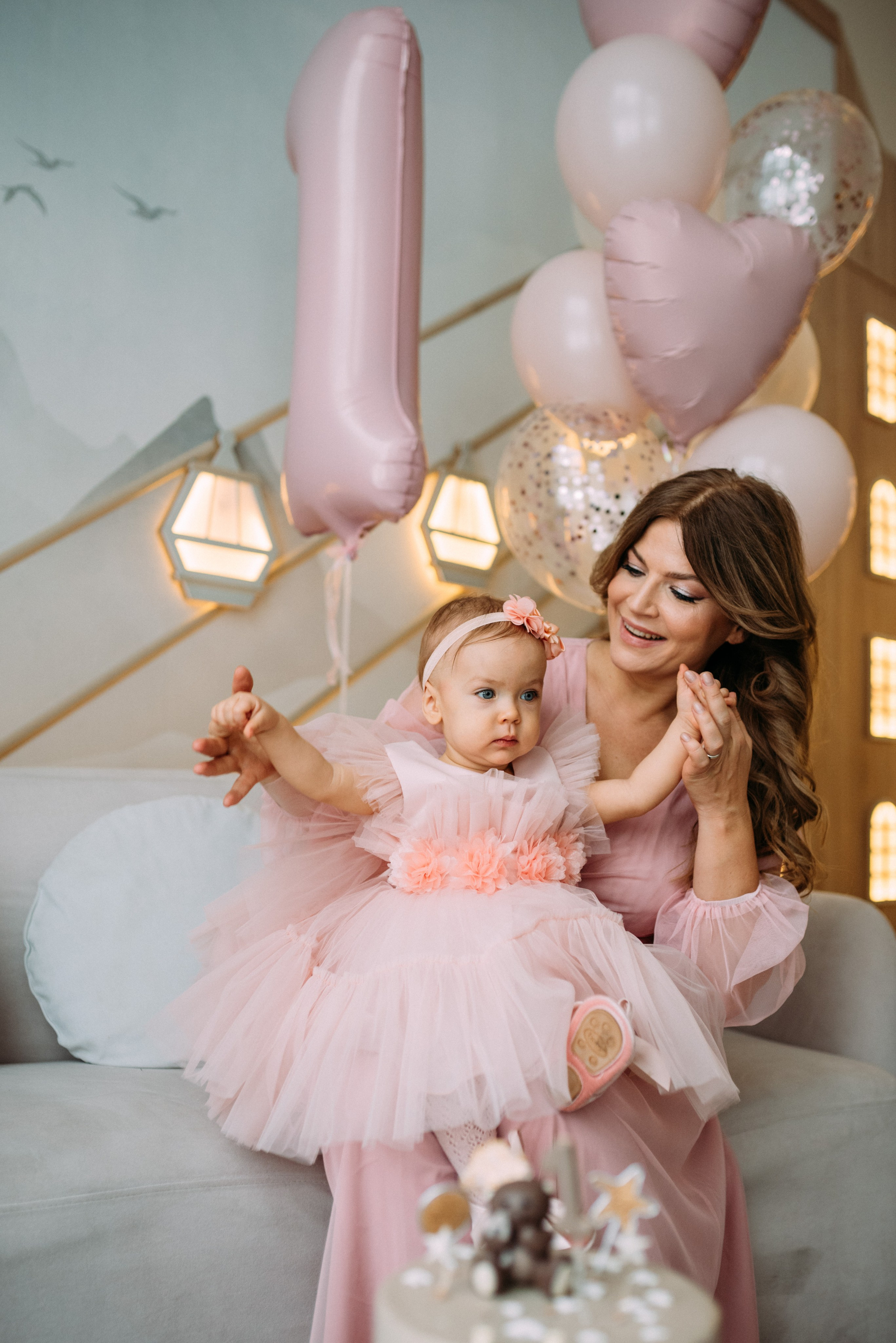 Анна, Мишель, Виктор — годовасие в студии