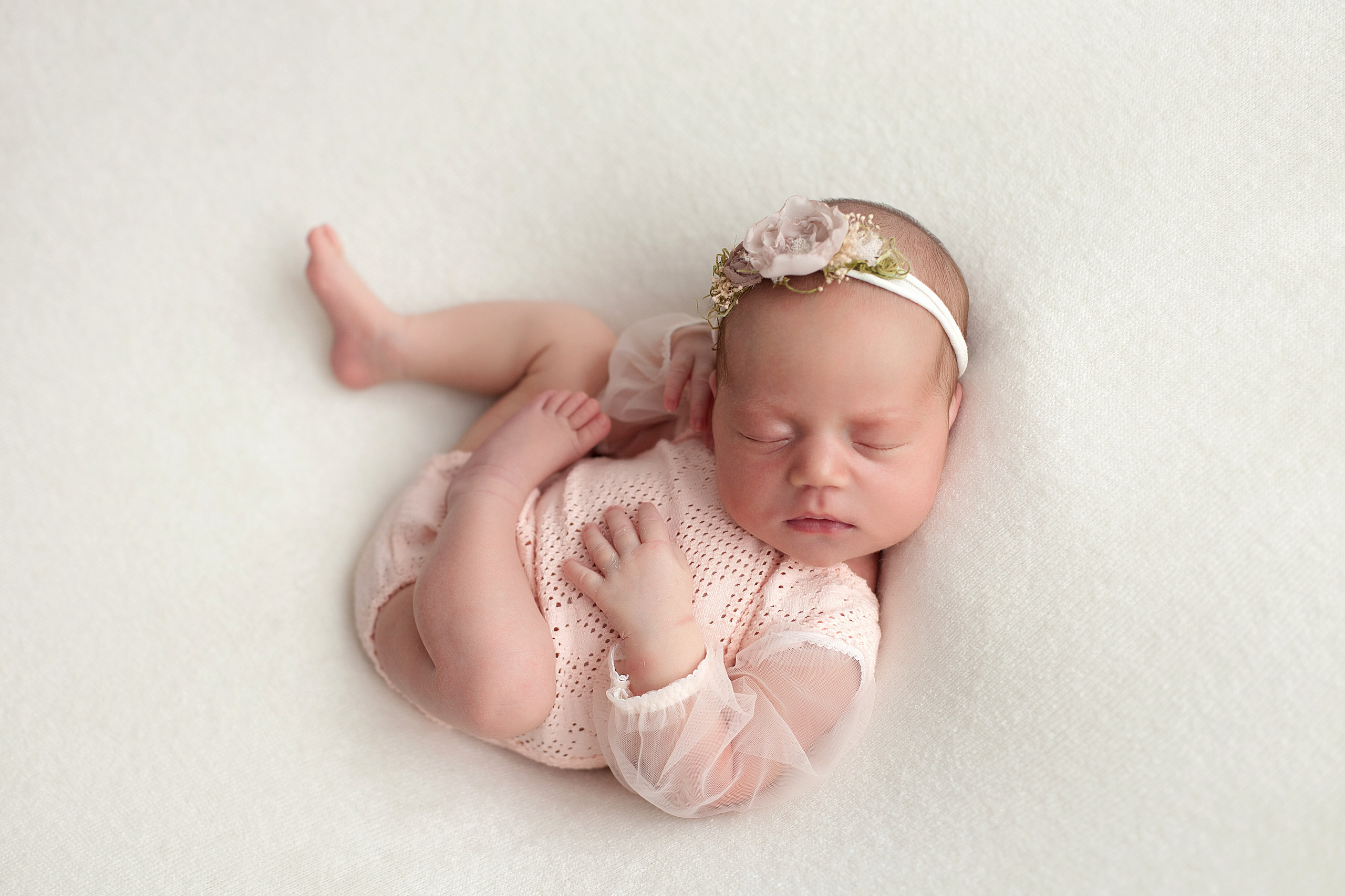 Новорожденные до 28 дней. Фотограф новорожденных в Тюмени
