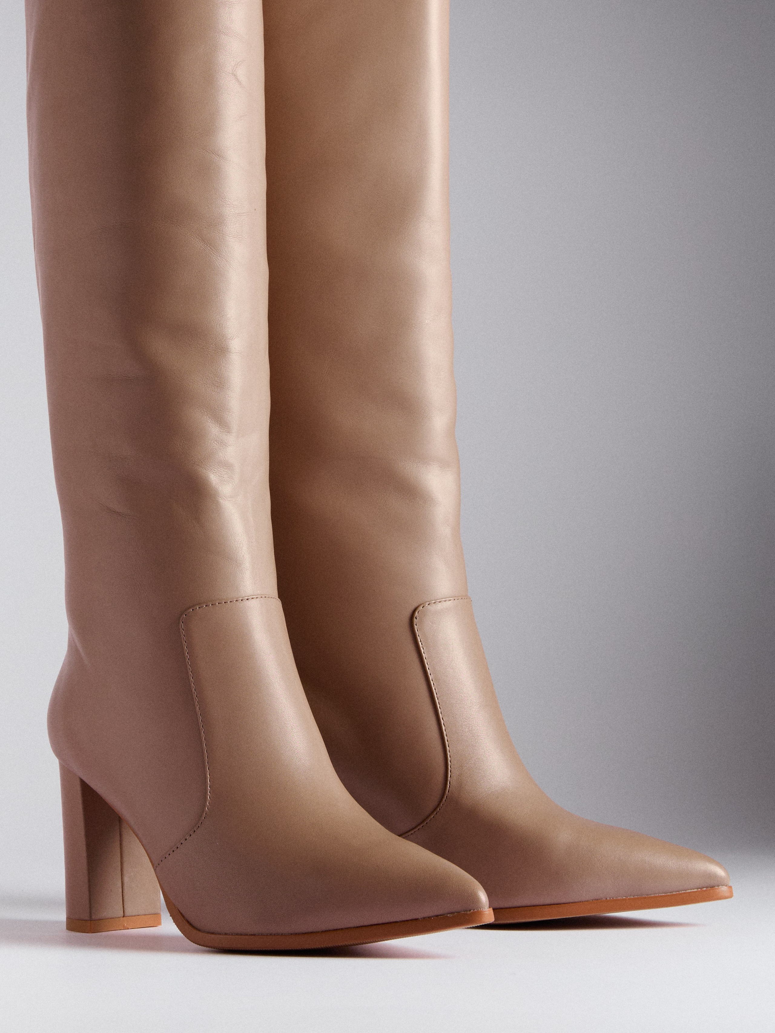 Предметный фотограф в Москве Евгений Шубин