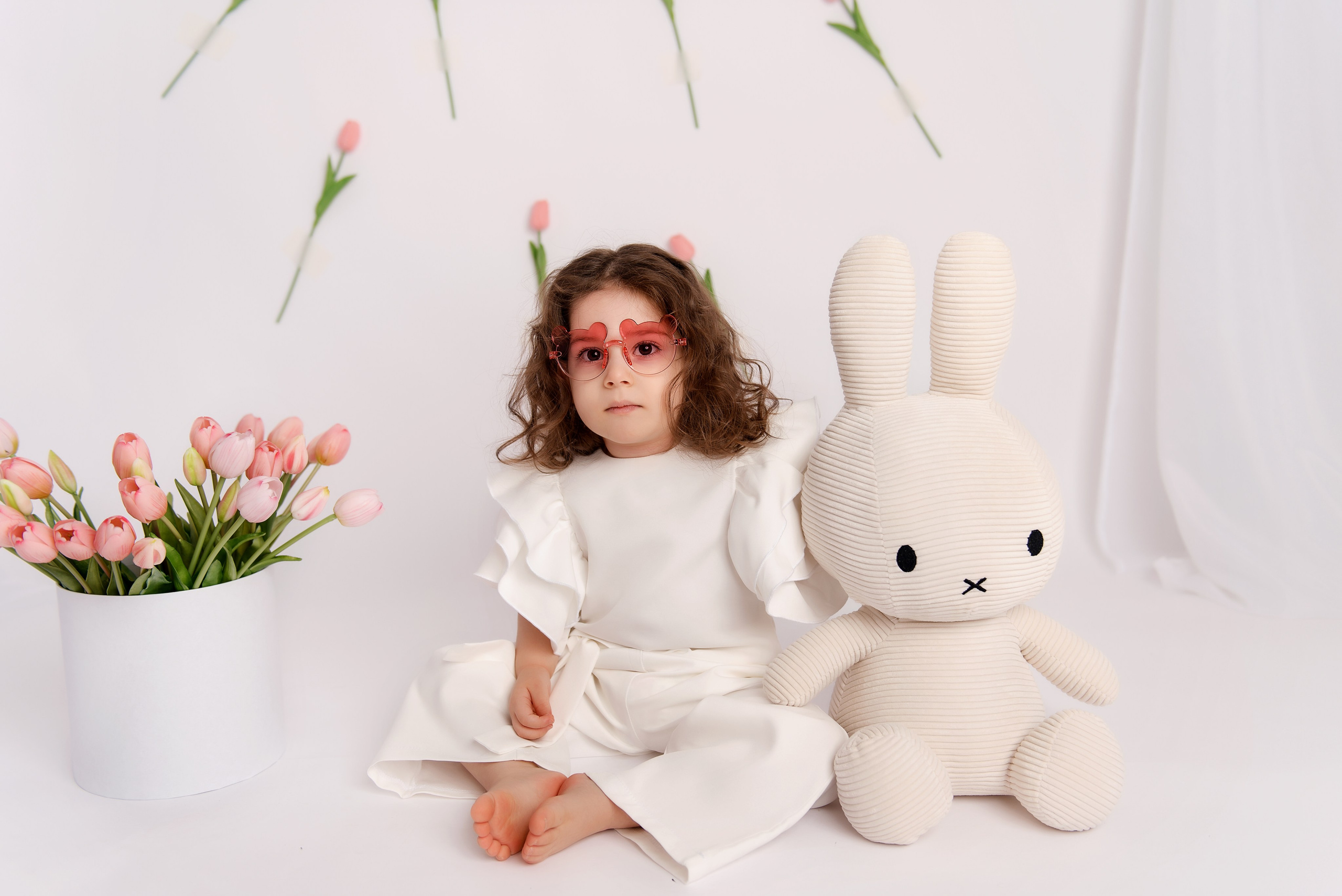 Съёмка с цветами Весенний проект. Детский фотограф в Долгопрудном и Москве