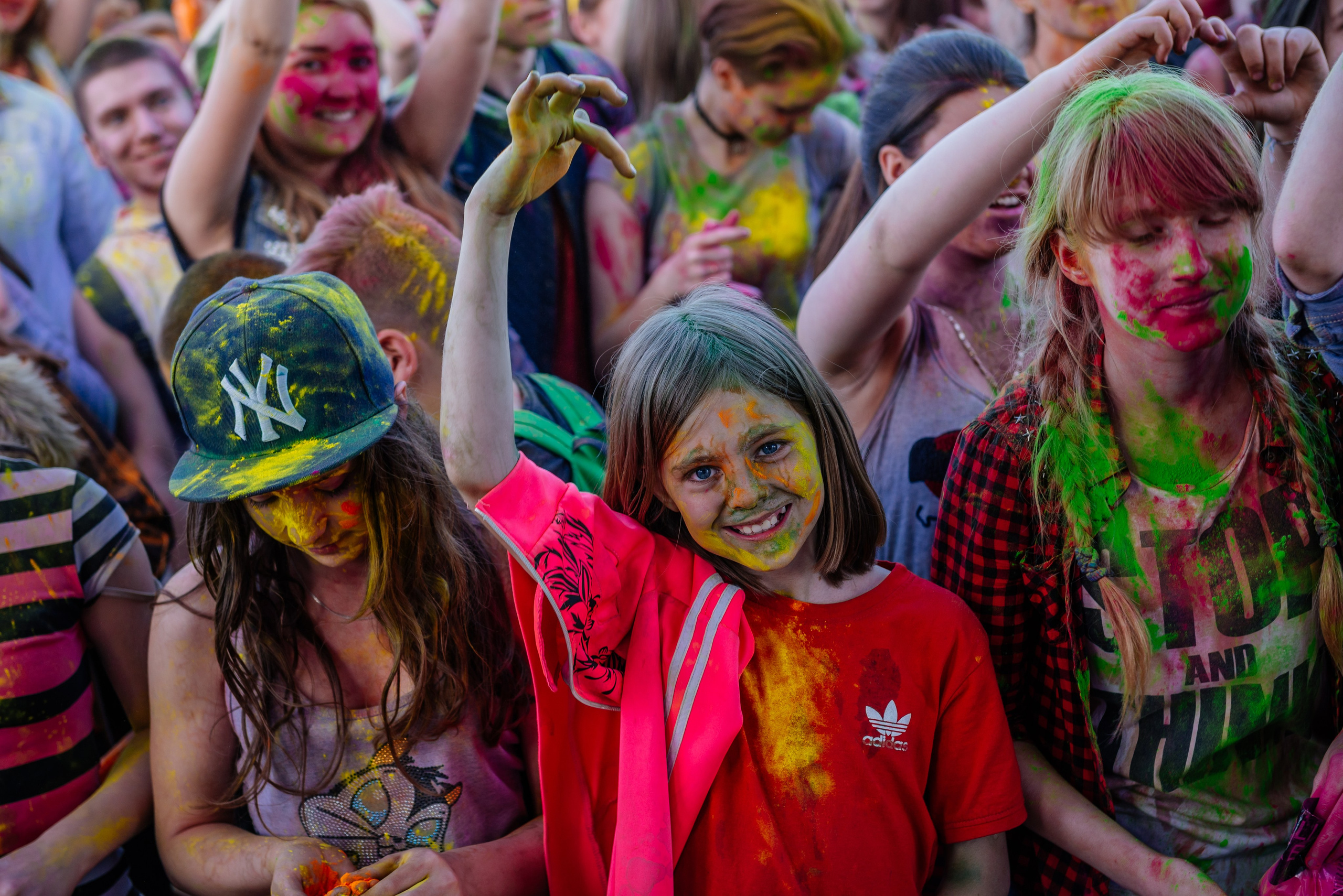 Фестиваль красок Holi. Москва, МО. Фотограф LANA STIL. Семейный, репортажный фотограф, студия. Женский, мужской портрет. Фотографирую территориально в г. Королев, Москва, МО
