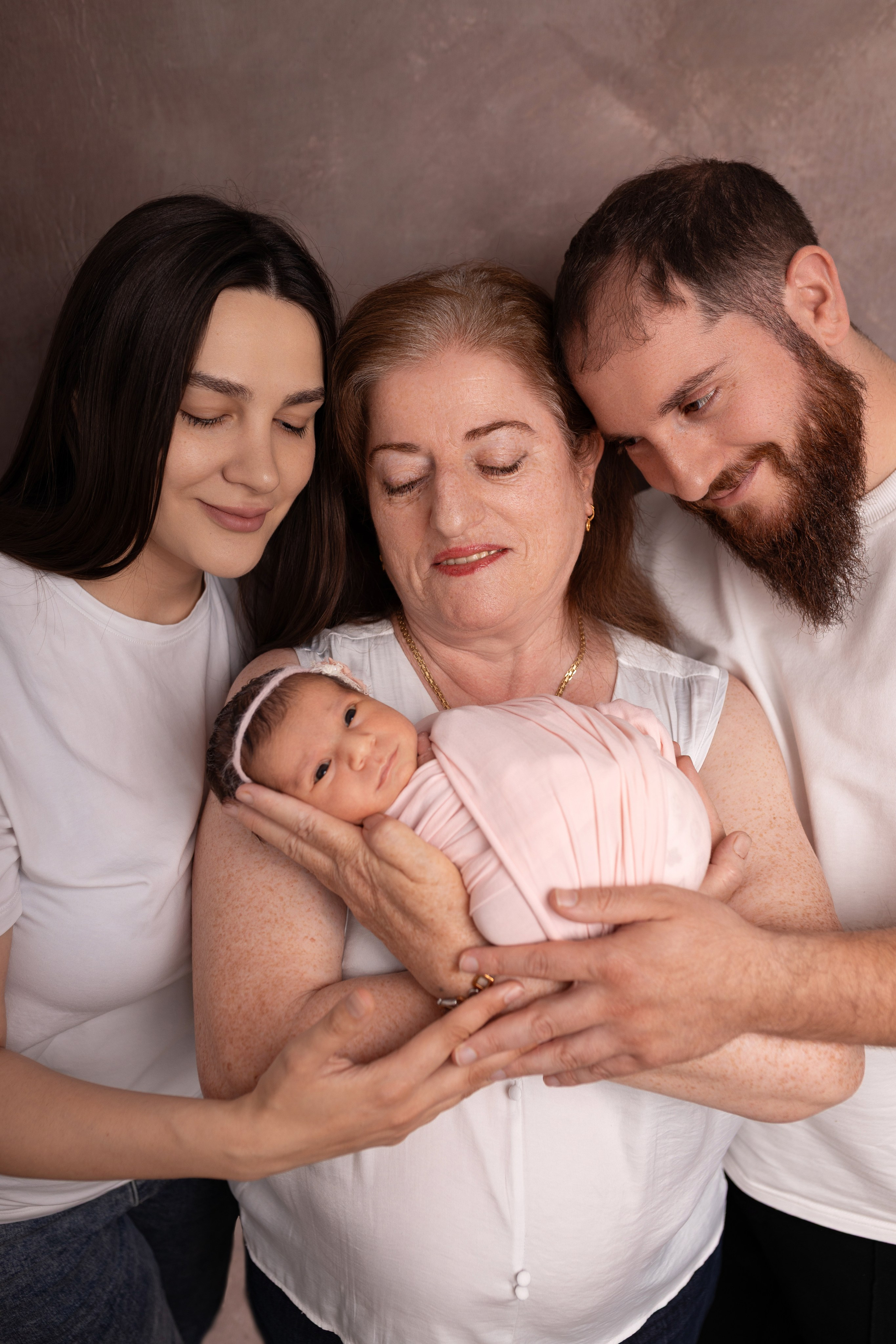 Newborn девочки. Фотограф новорожденных Модяева Ирина