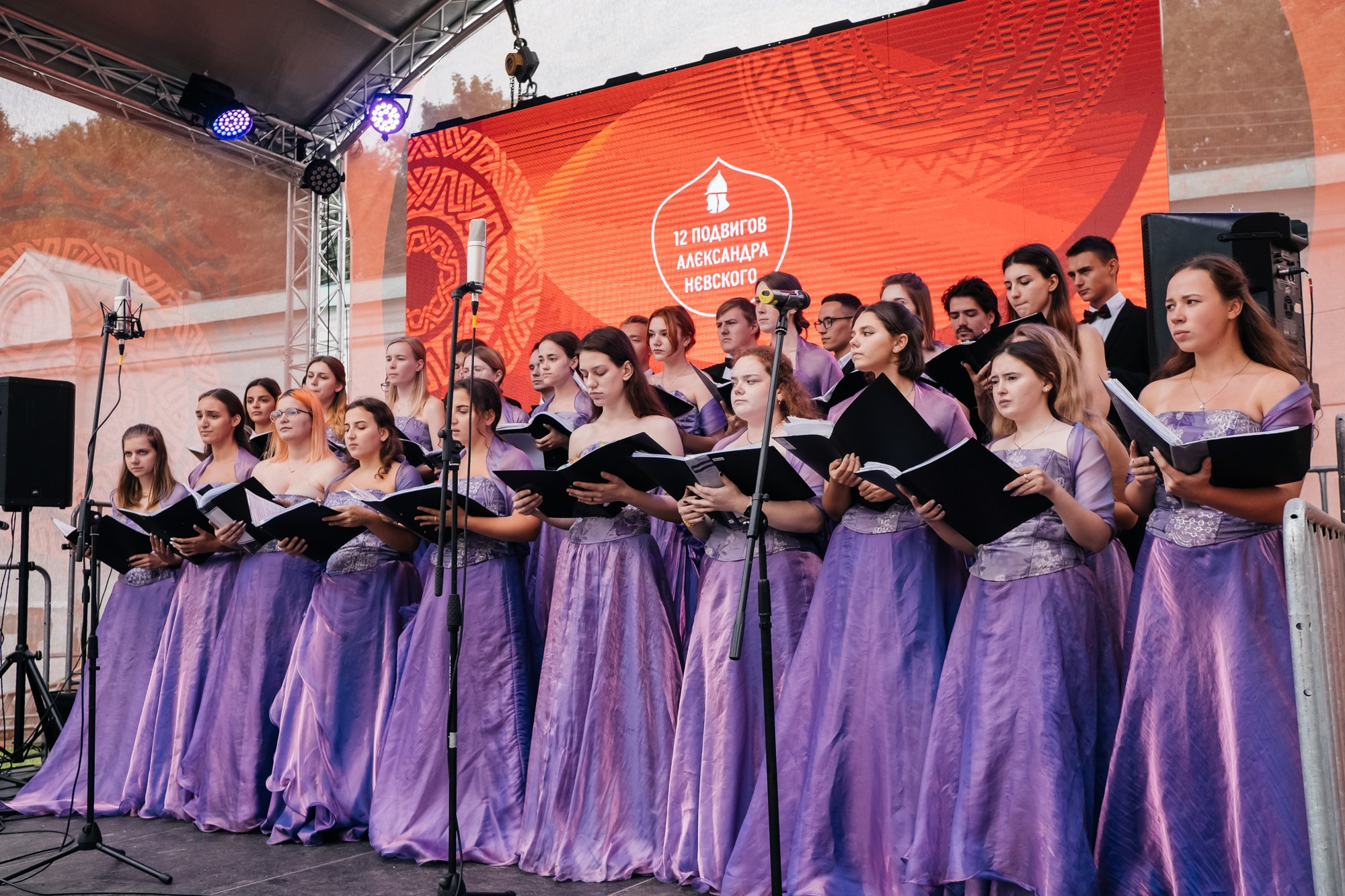 Всероссийский форум «12 подвигов Александра Невского» | Старая Ладога 2021. Репортажный фотограф в Санкт-Петербурге СПБ Алиса Ческидова на ваше мероприятие