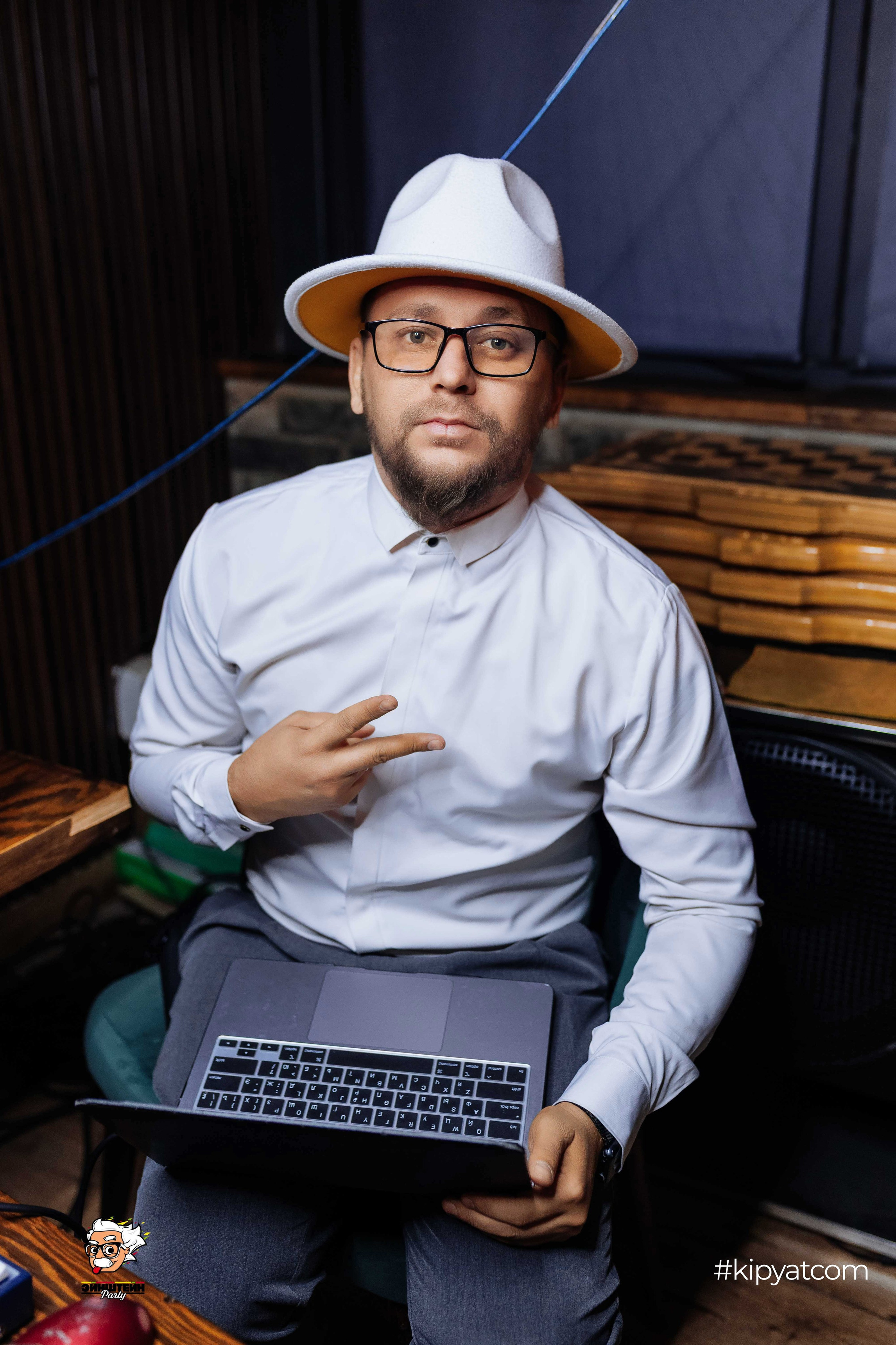 Эйнштейн Party