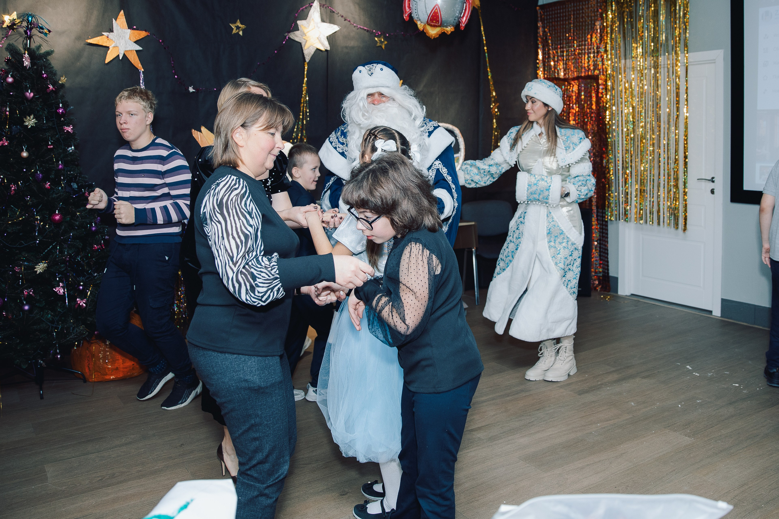 23.12 Особенная елка для фонда «Мы тоже тут». Фотограф в Санкт-Петербурге Алена Сертакова