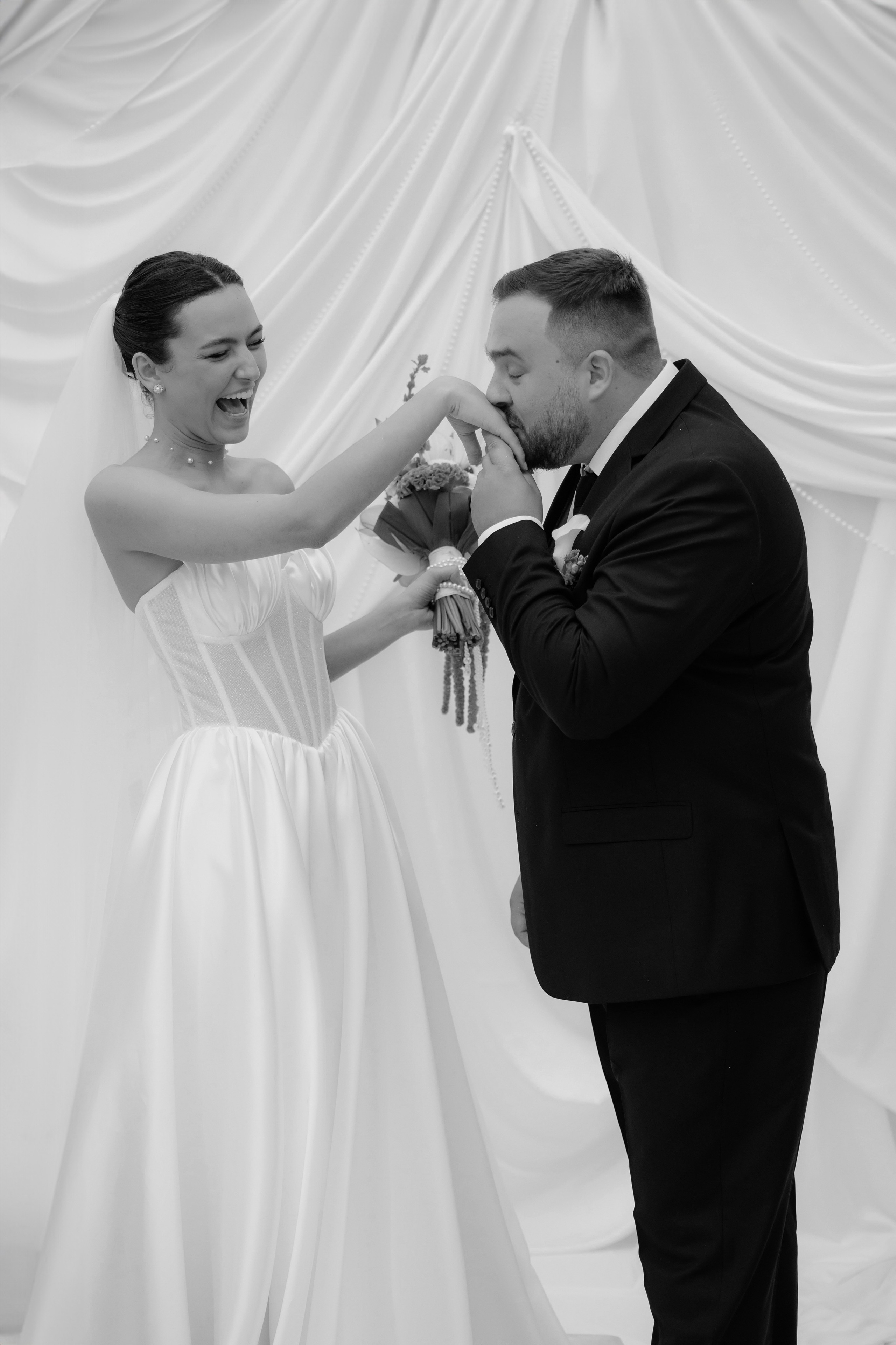 Ты рядом со мной, и это — самый чистый кайф! ♥. Свадебный фотограф Калининград