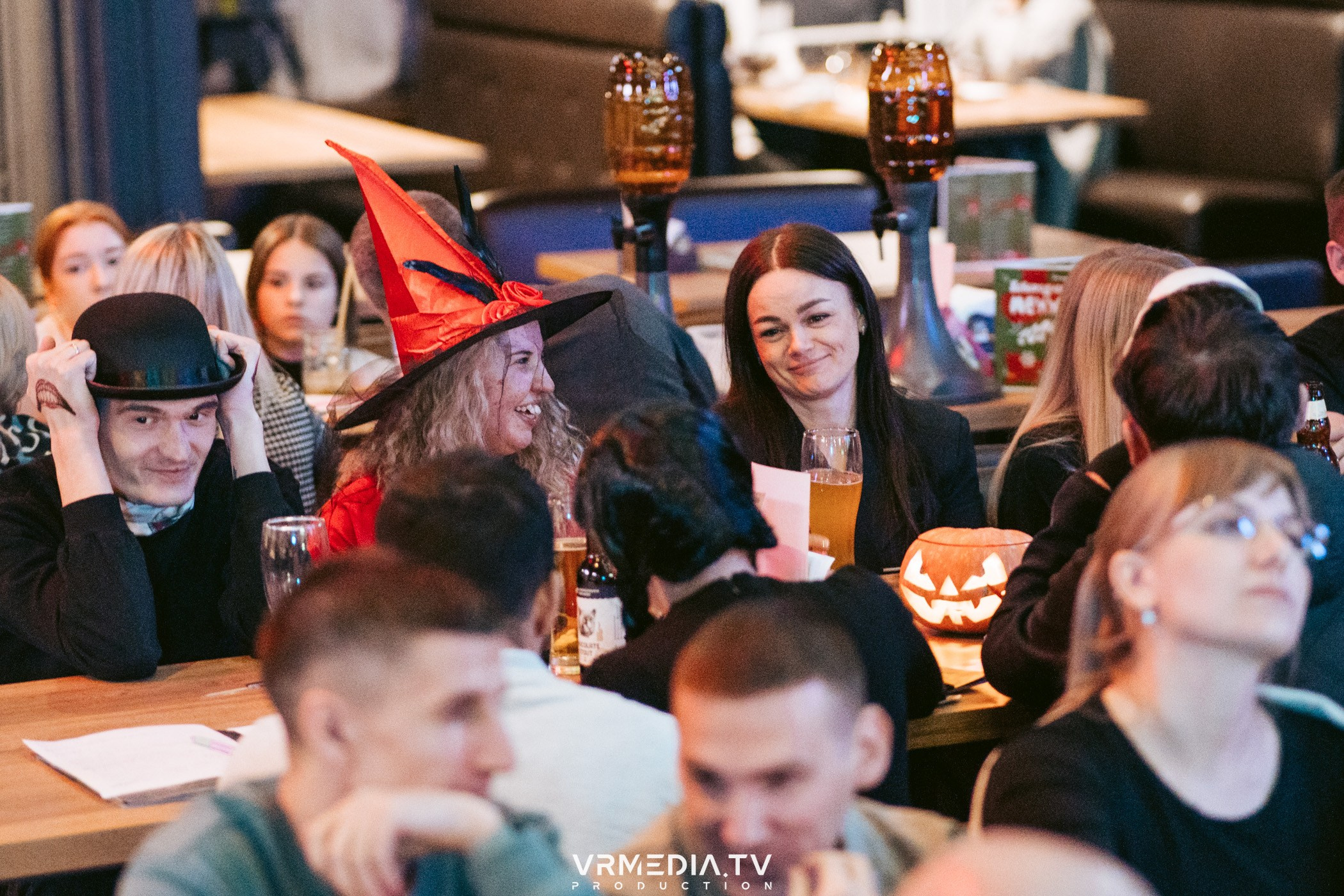 WoW QuiZ в баре «Друзья»