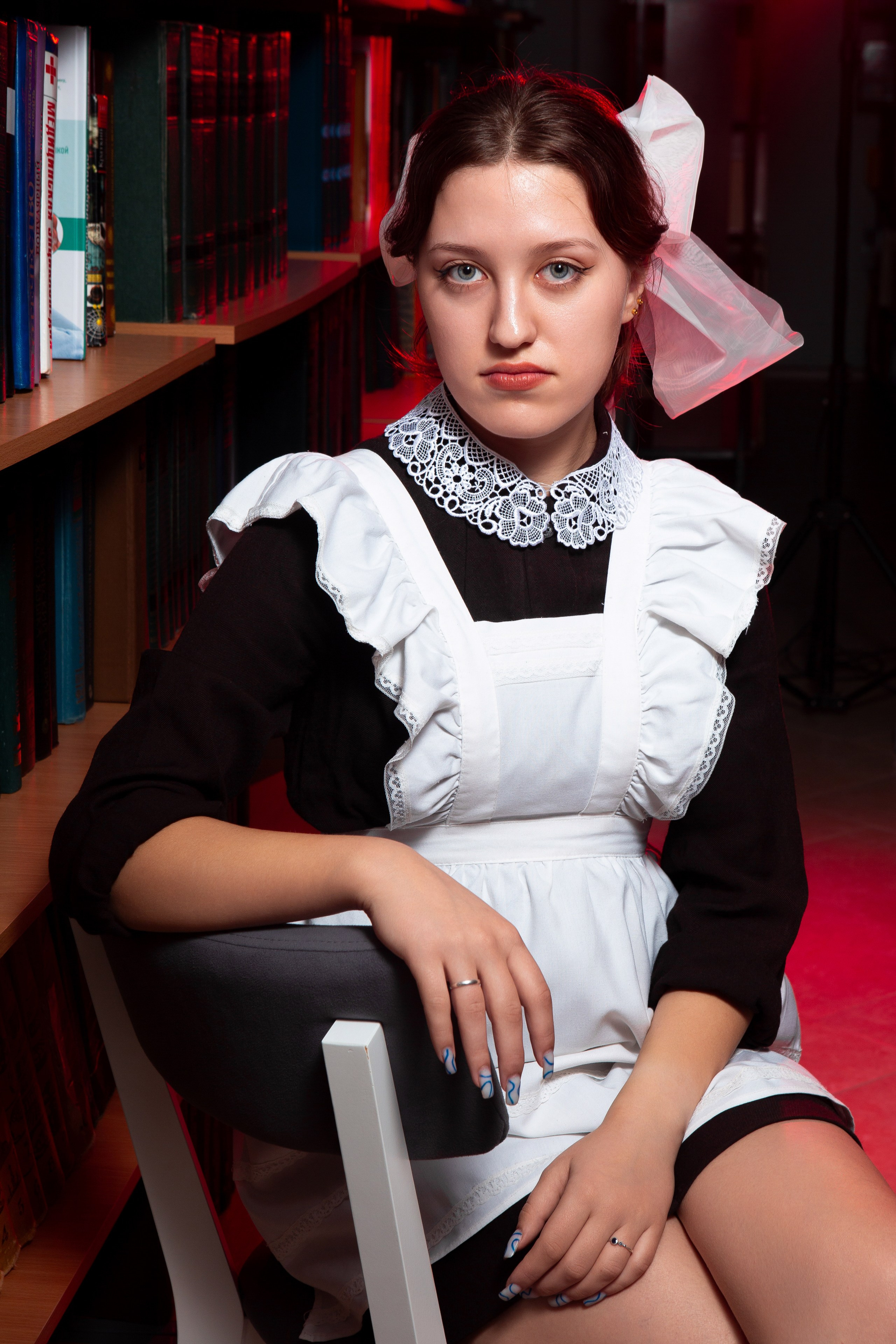 СЪЕМКА ПОРТРЕТОВ В БИБЛИОТЕКЕ ДЛЯ 11 КЛАССОВ-2. ТВОЙ АЛЬБОМ / ТВОИ ПРАВИЛА