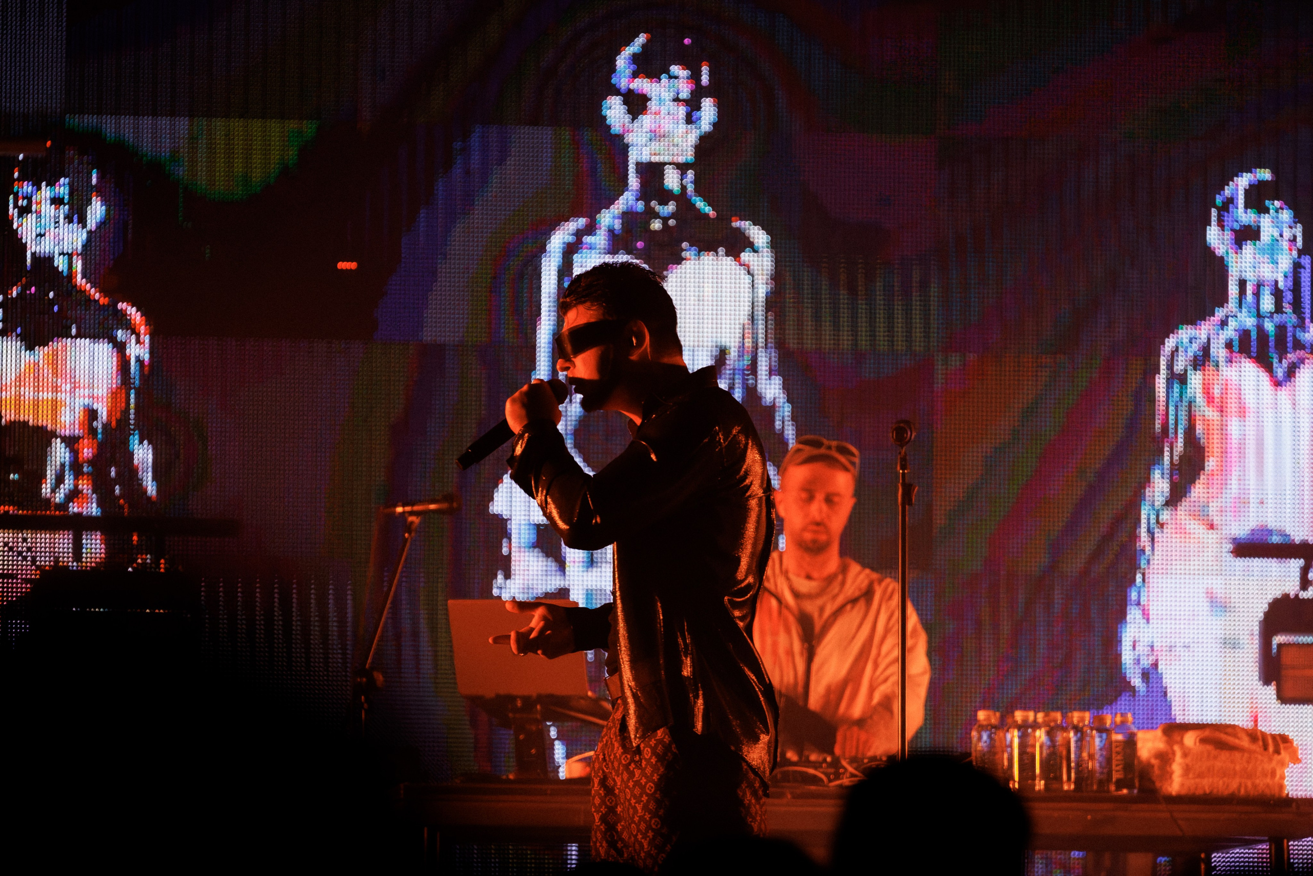 Фотоотчёт и репортаж с концерта группы GAYAZOV$ BROTHER$. Красильников Евгений — профессиональный фотограф в Ростове-на-Дону