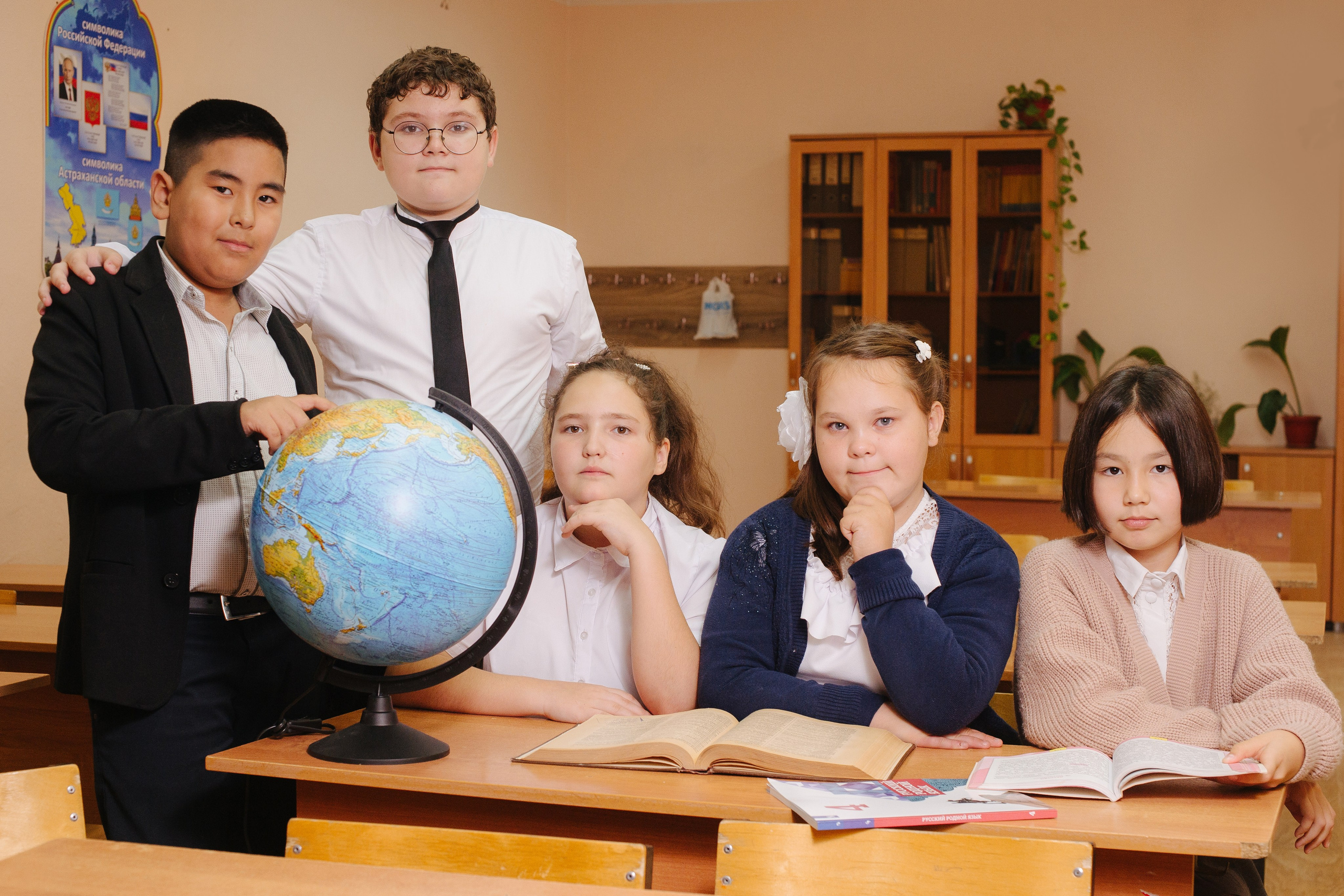 Выпускные альбомы со скидкой!. Выпускные альбомы в Москве и в Астрахани