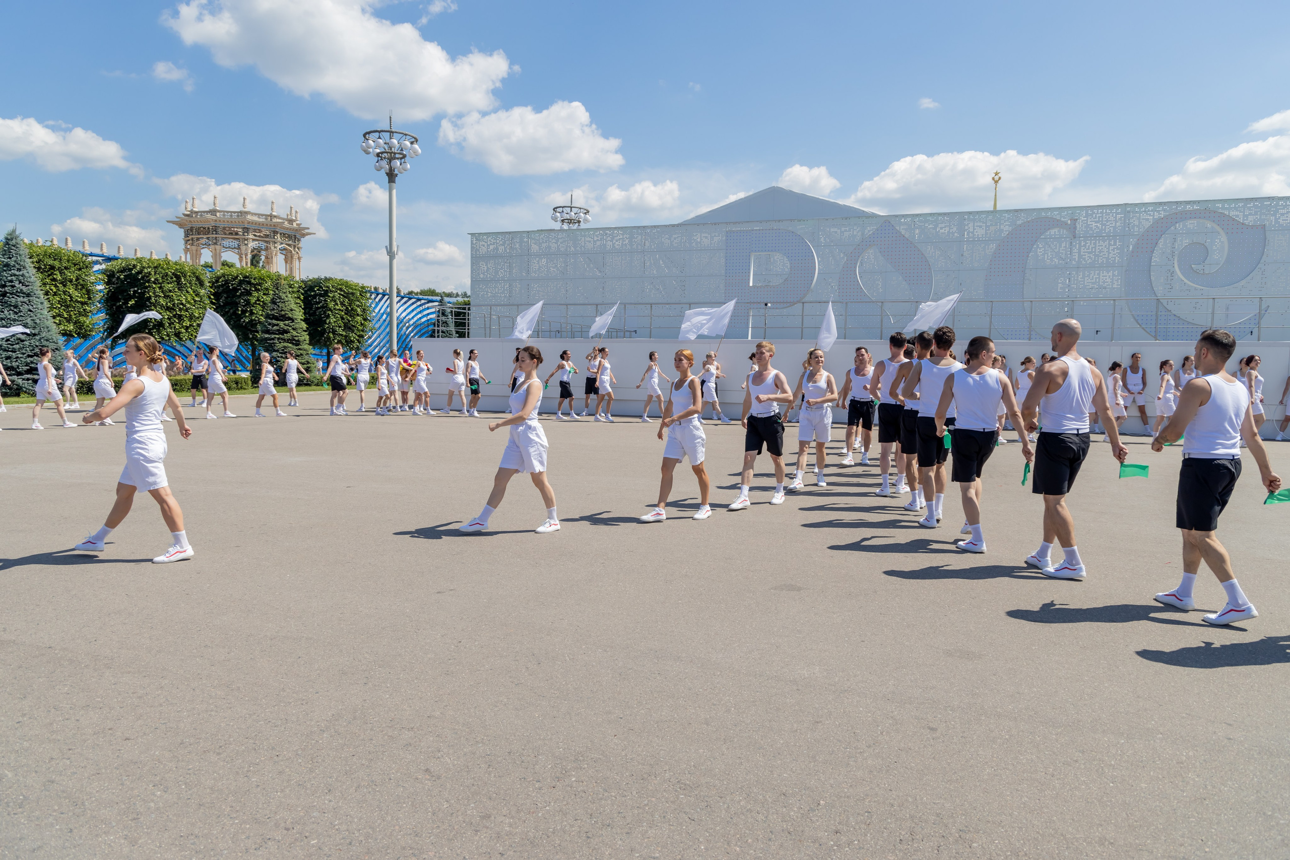 Времена и эпохи. Парад физкультурников 2024 на ВДНХ. Репортажный, семейный и студийный фотограф в Москве Демин Алексей