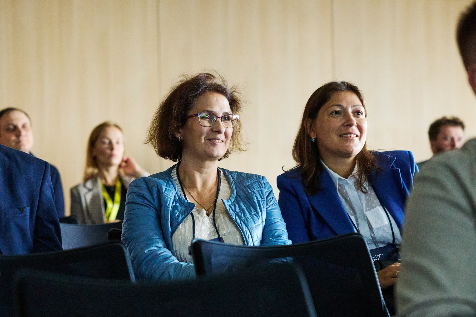 Фотограф на выставке IEK — репортажная съёмка корпоративного стенда в Москве. Репортажный фотограф в Москве — Дмитрий Тарасов | Съёмка мероприятий, концертов, корпоративов