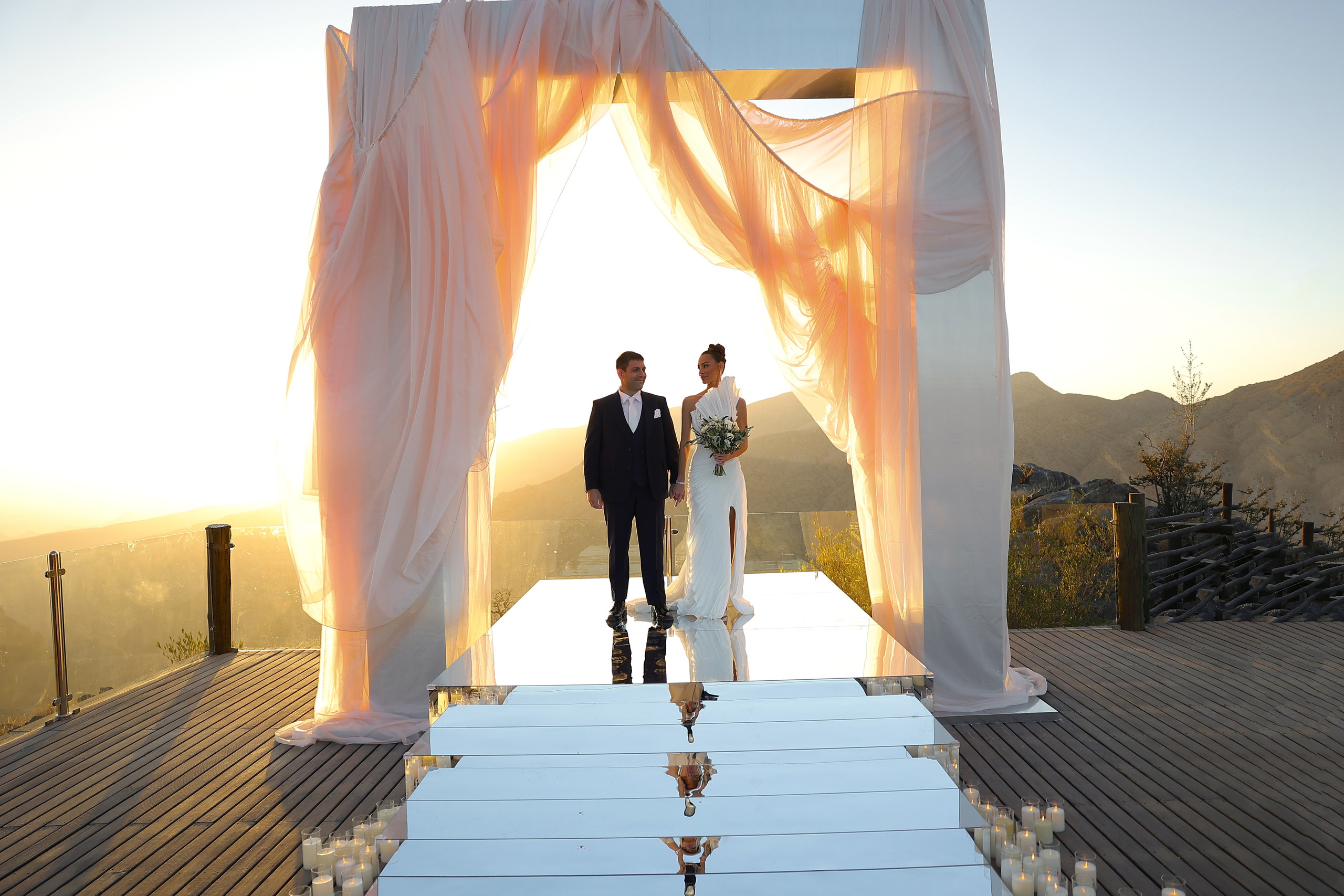 «Я хочу сжимать твои ладони, пока не наступит утро»…. Свадебный фотограф Сочи Москва Дубай Снежана Магрин