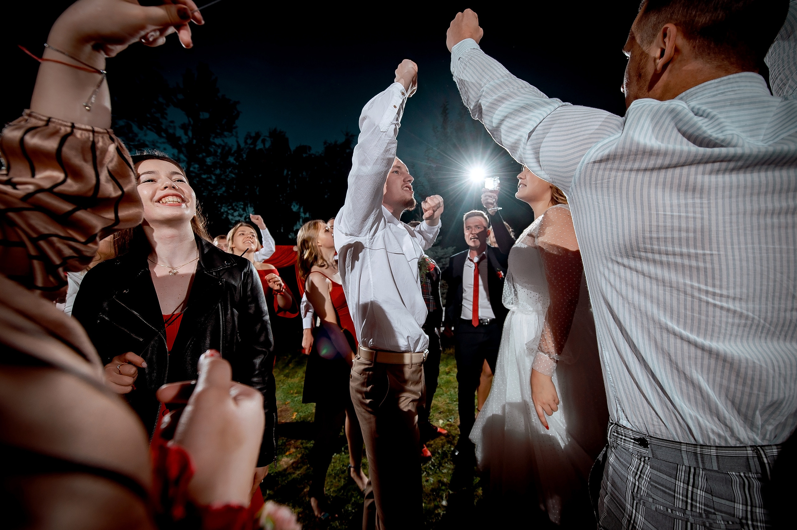 Даша и Егор, Лосино-Петровский. Свадебный и семейный фотограф Виктория Носачёва. Щелково, Москва и МО