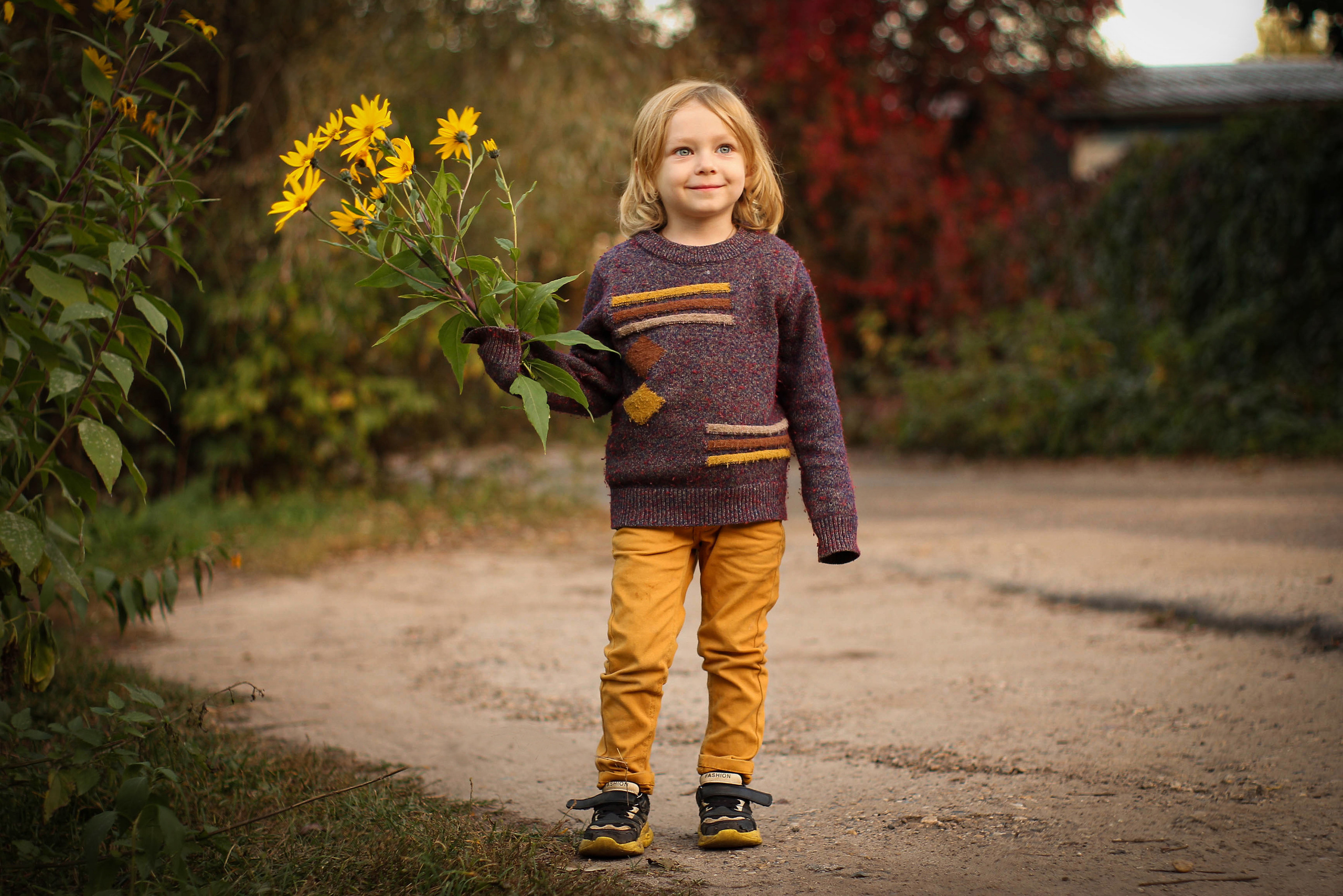 Фотопрогулка с жёлтыми цветами. Фотограф в Москве Юлия Карпова