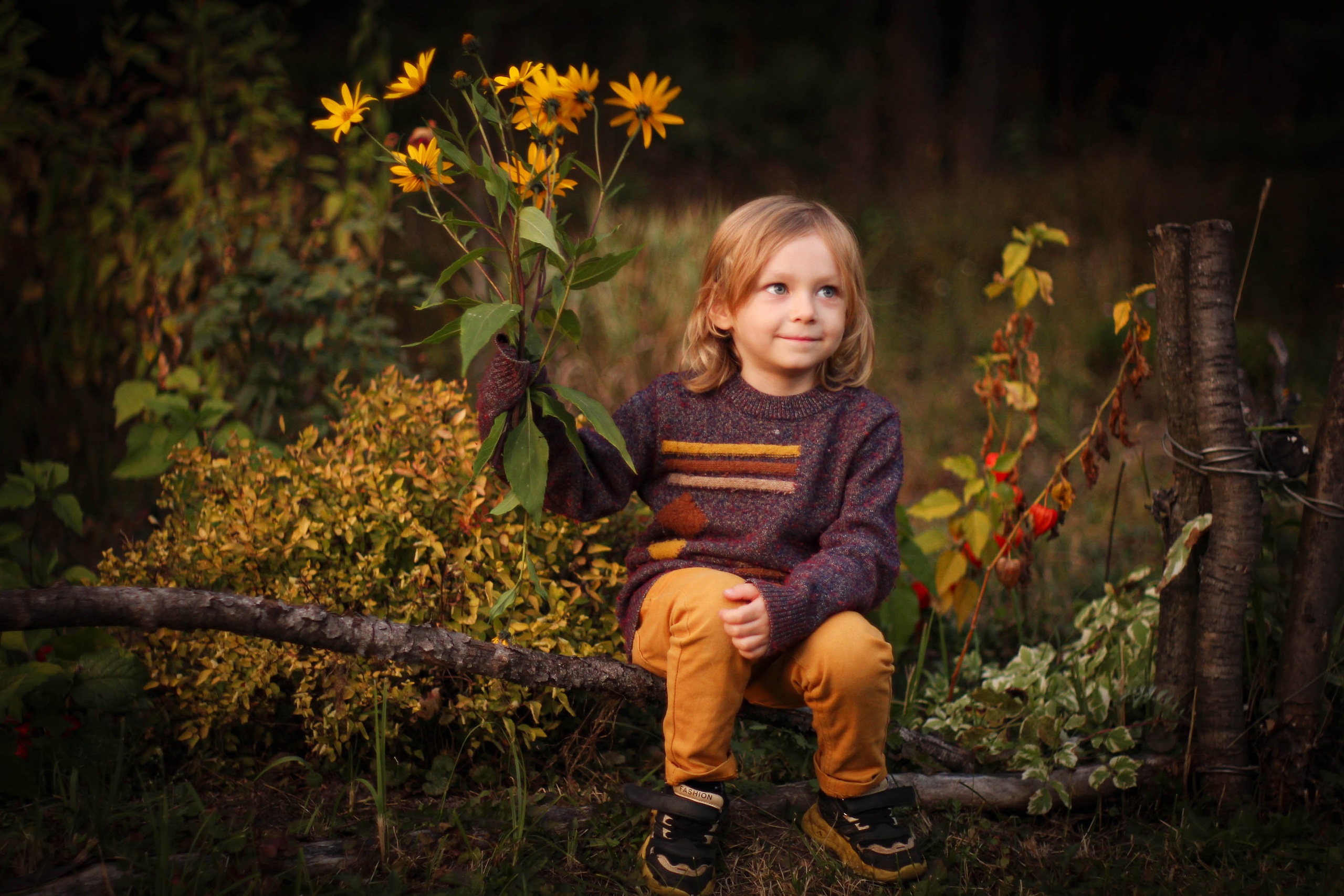 Фотопрогулка с жёлтыми цветами. Фотограф в Москве Юлия Карпова