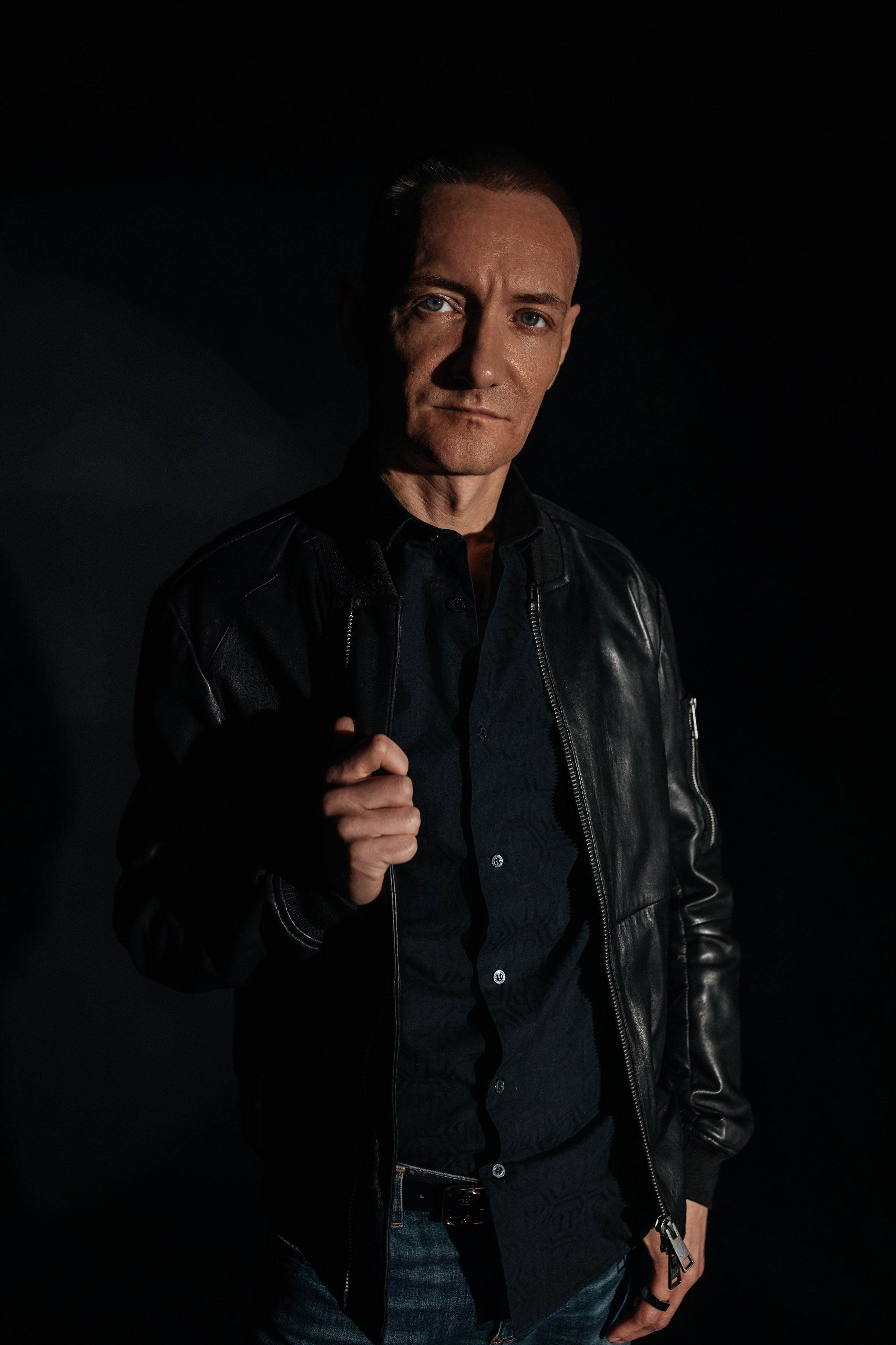 Андрей, съёмка в студии. Фотограф Наталия Федосова, г. Москва. TG и Instagram @nataliya_raw