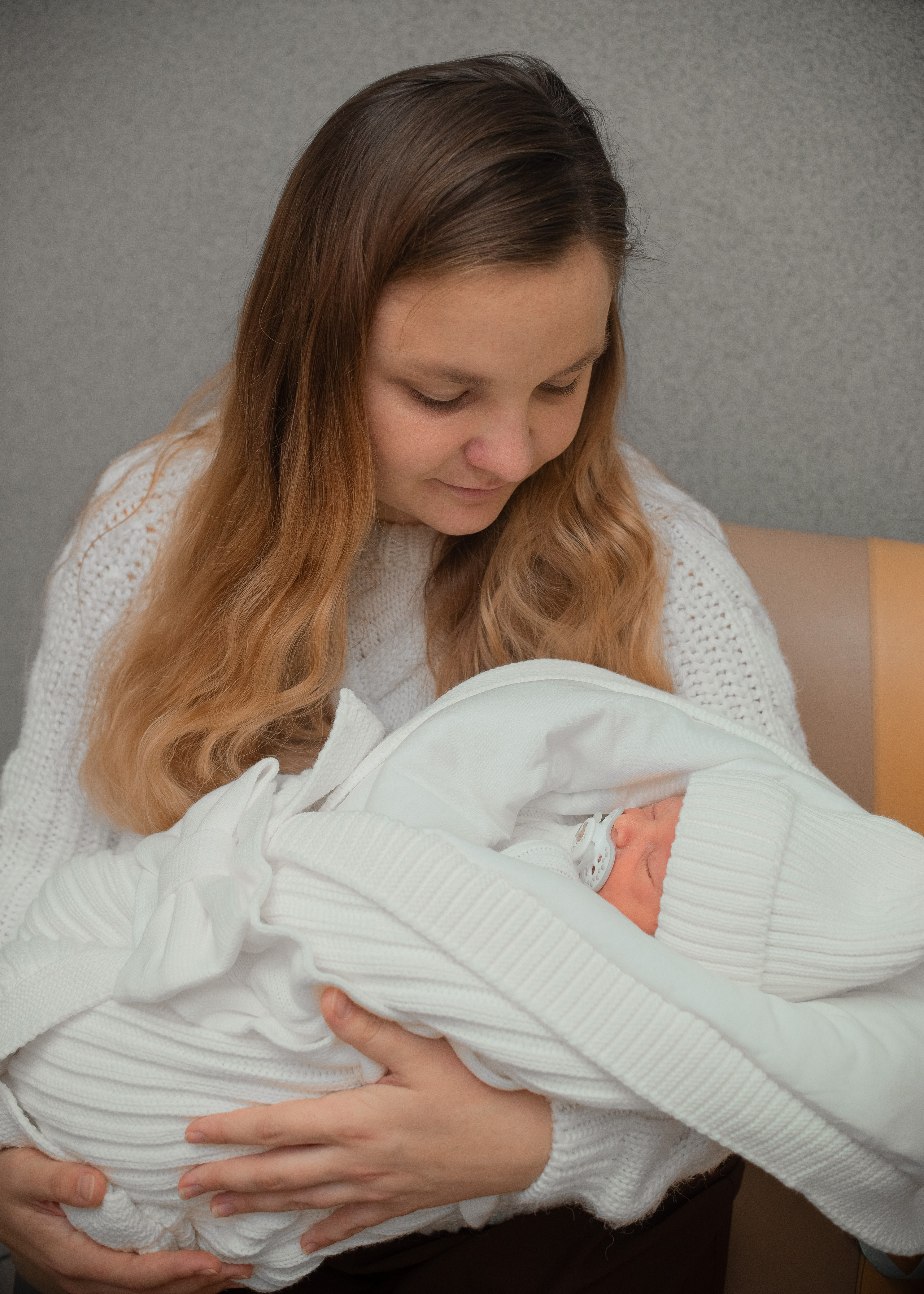 Выписка Натальи МиД. Семейный фотограф на выписку из роддома и крещение Минск Настя Гришук