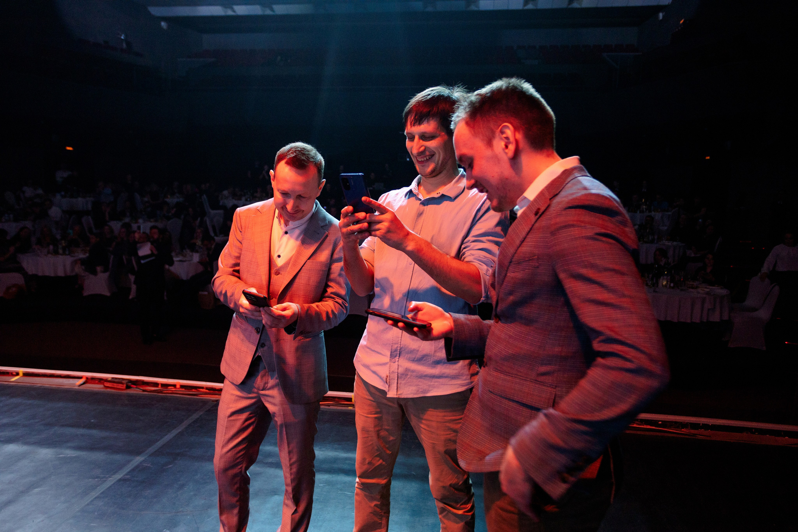 РЕПОРТАЖ: НОВЫЙ ГОД В ДК МЕТАЛЛУРГ. Профессиональный фотограф в Ижевске Леша Петров