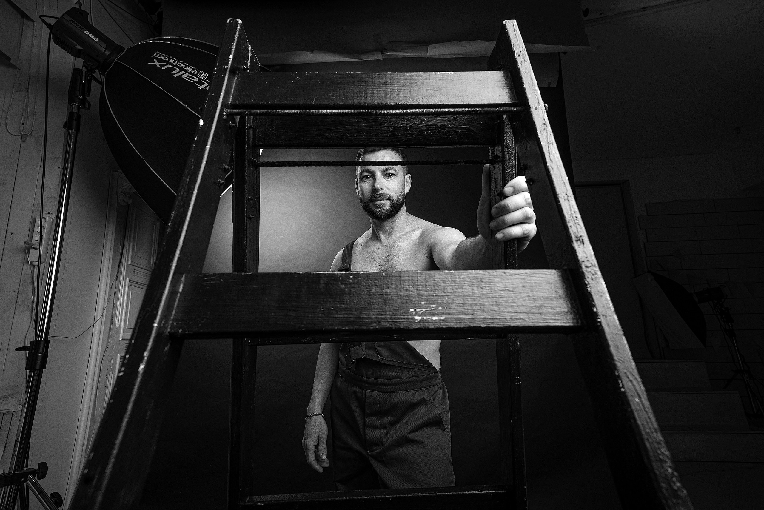 Мужской портрет. Предметный фотограф в Краснодаре Вера Капитанова. Предметная съёмка