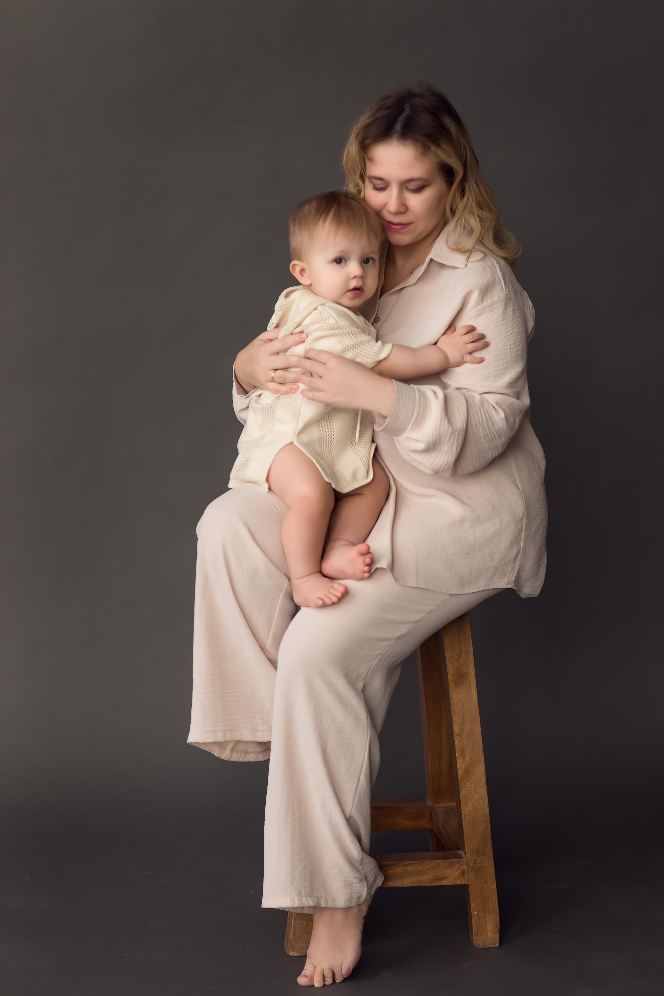 художественный портрет мамы с малышом