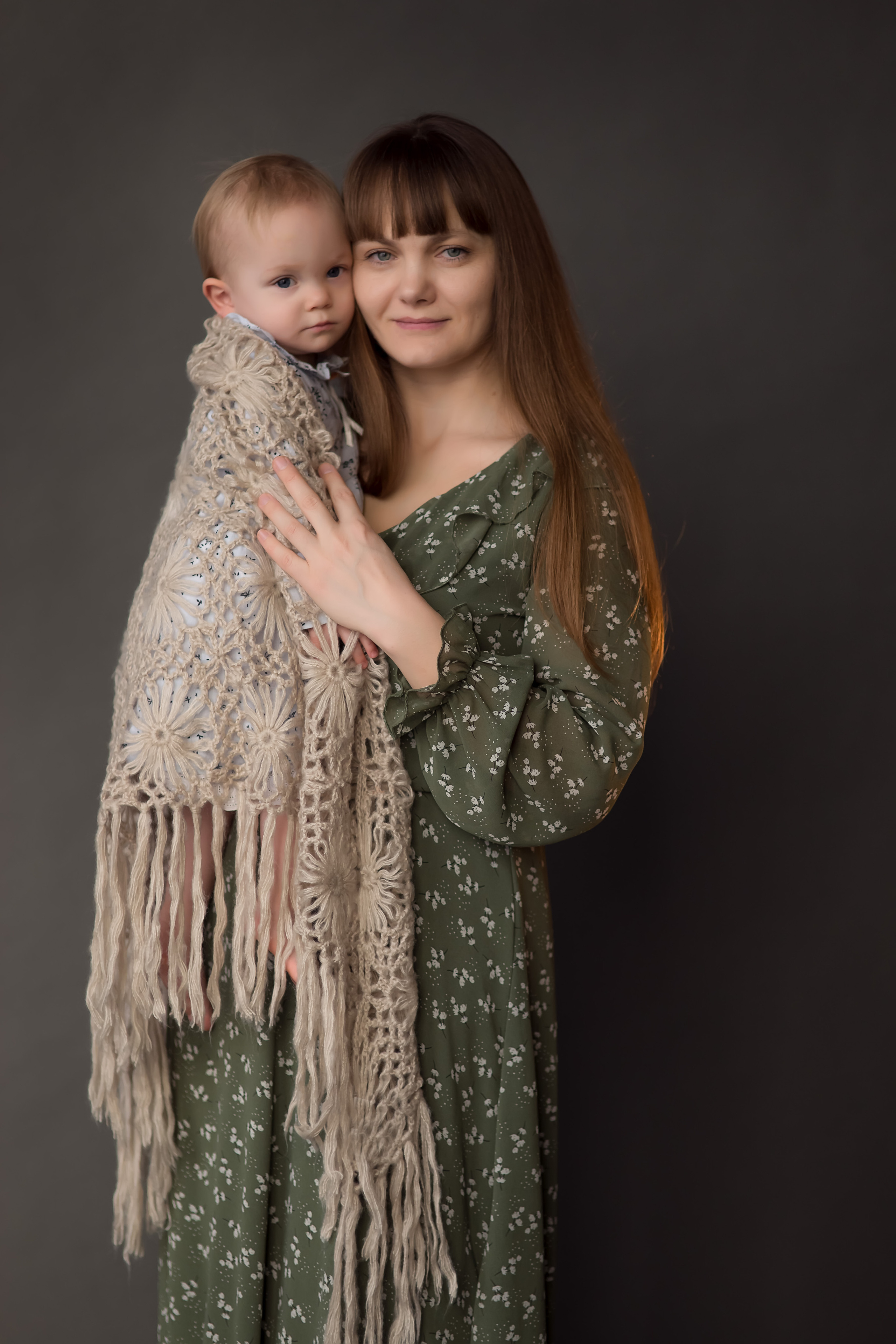 художественный портрет мамы с малышкой