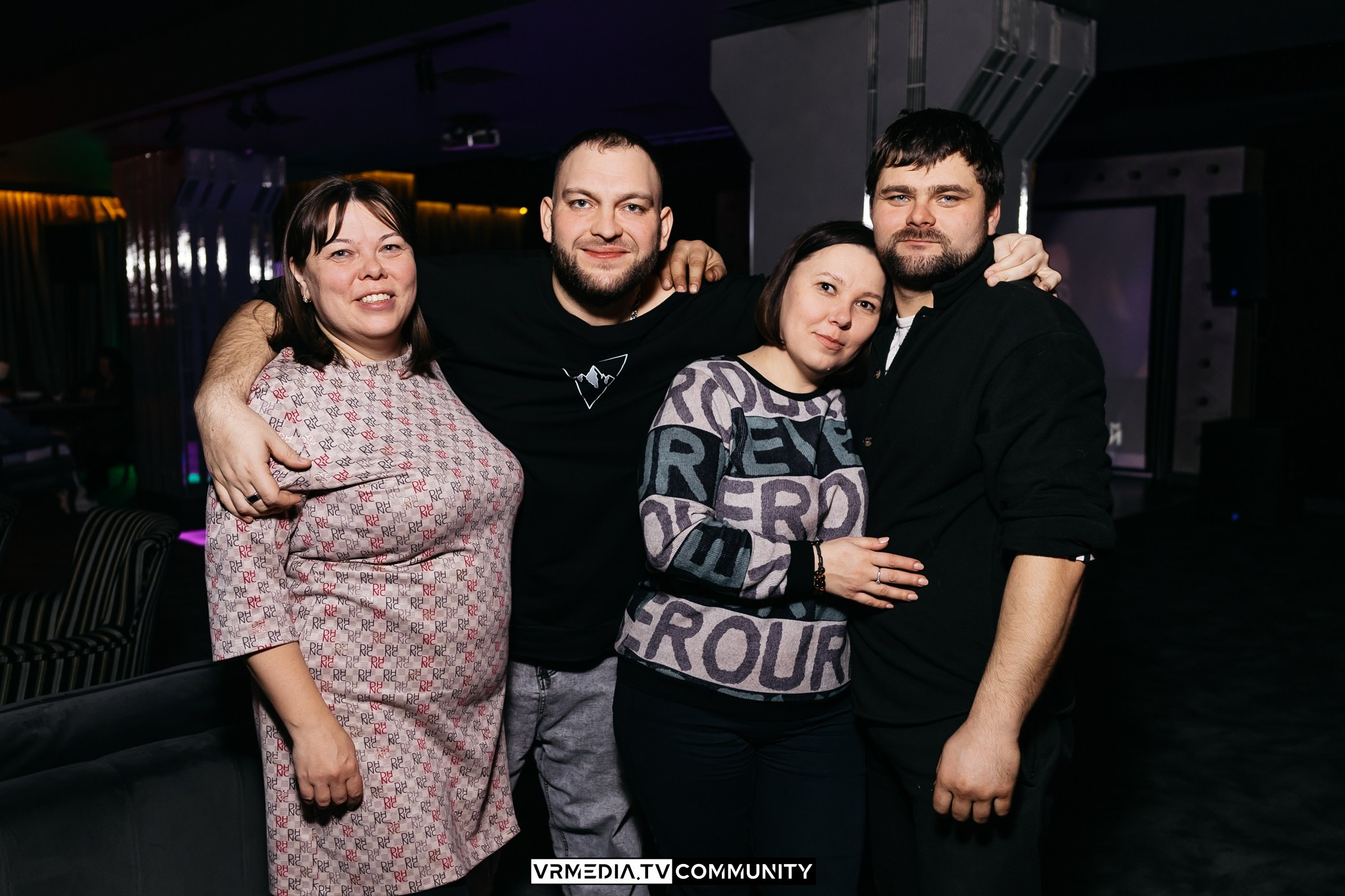 Вечер в караоке-баре «Volna»