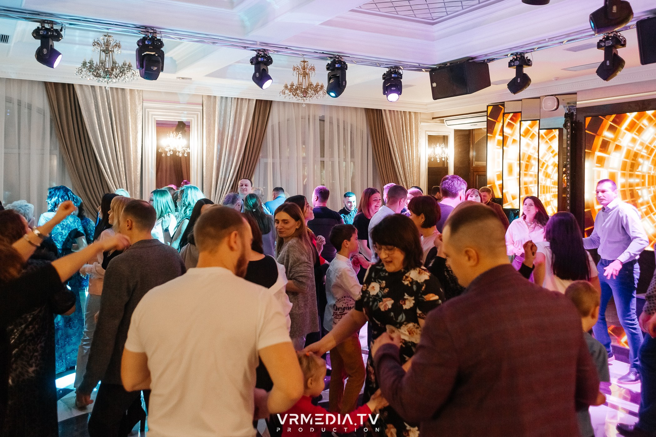 Выходные в ресторане «Лазурный берег»