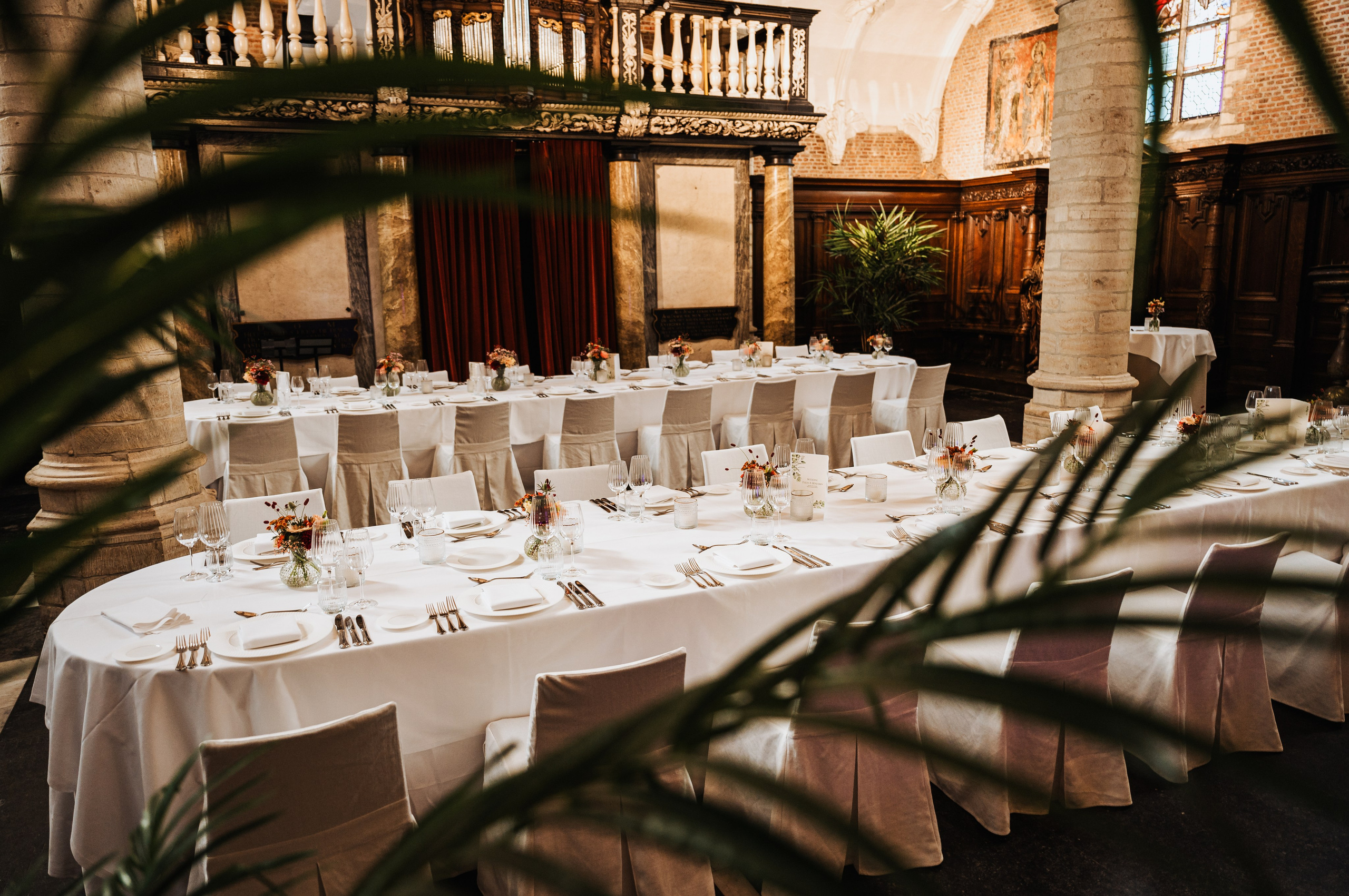 …Whimsical love. Golden Moments Editing — We do Wedding’s Retouch and Video Editing