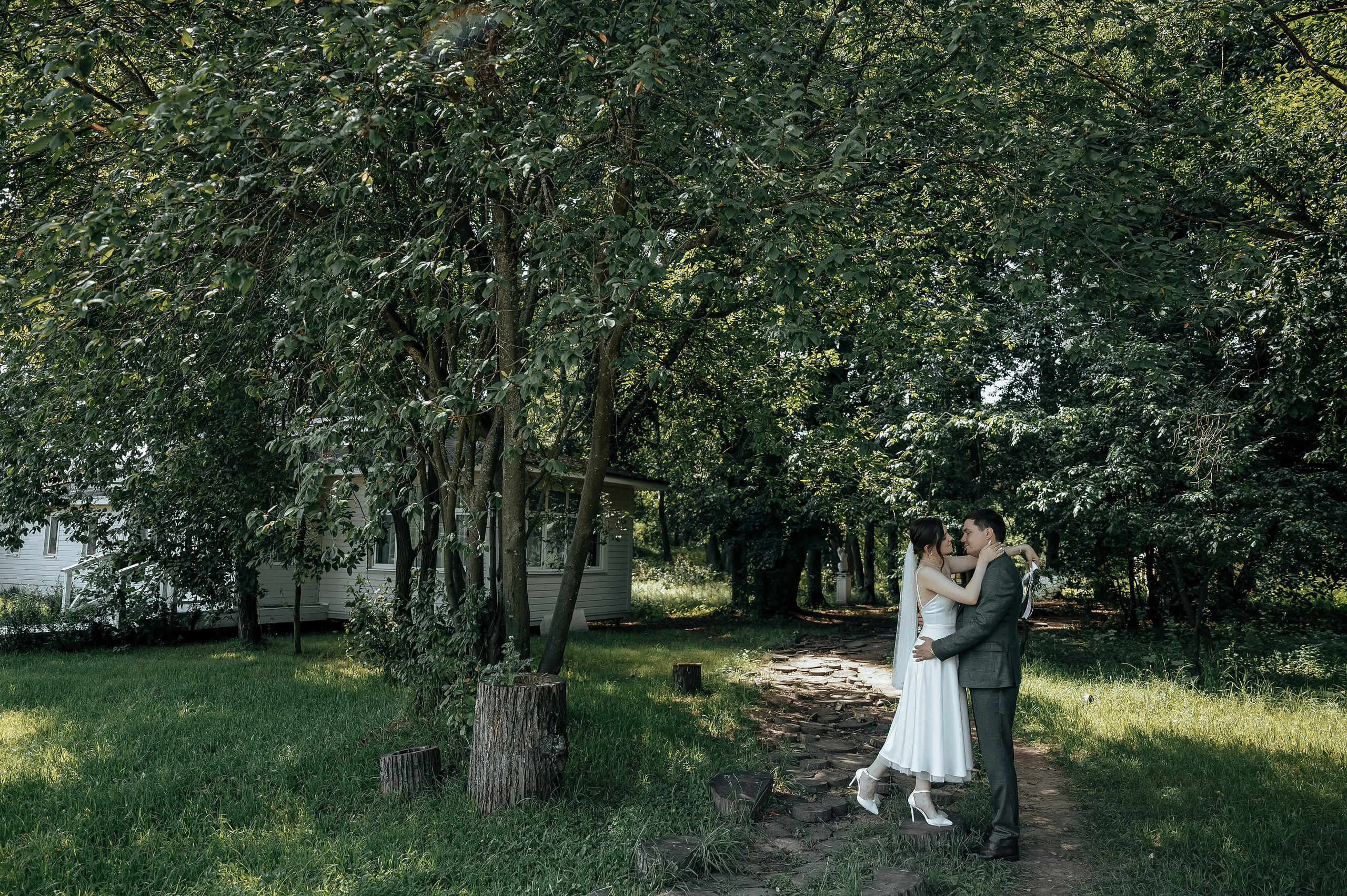 Вот и ЦДК Щелково открыли для свадебной регистрации, а прогулялись мы в Усадьбе Гребнево. Свадебный и семейный фотограф Виктория Носачёва. Щелково, Москва и МО