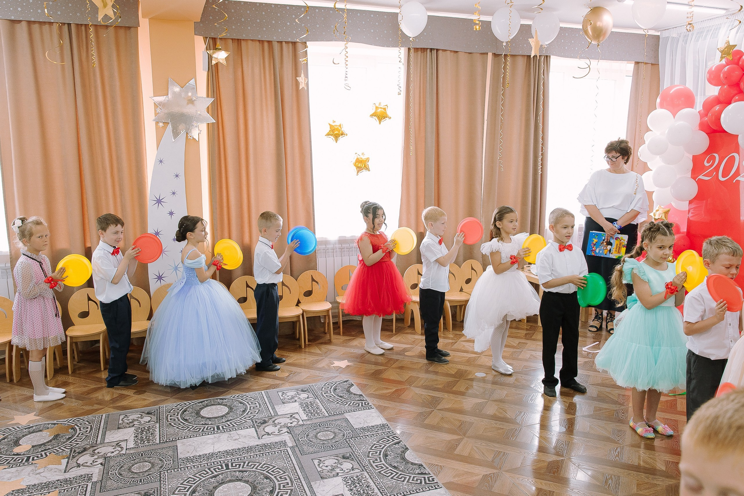 Выпускной в ДС 26. Выпускные альбомы Натальи Бутко: Новороссийск, Анапа, Геленджик