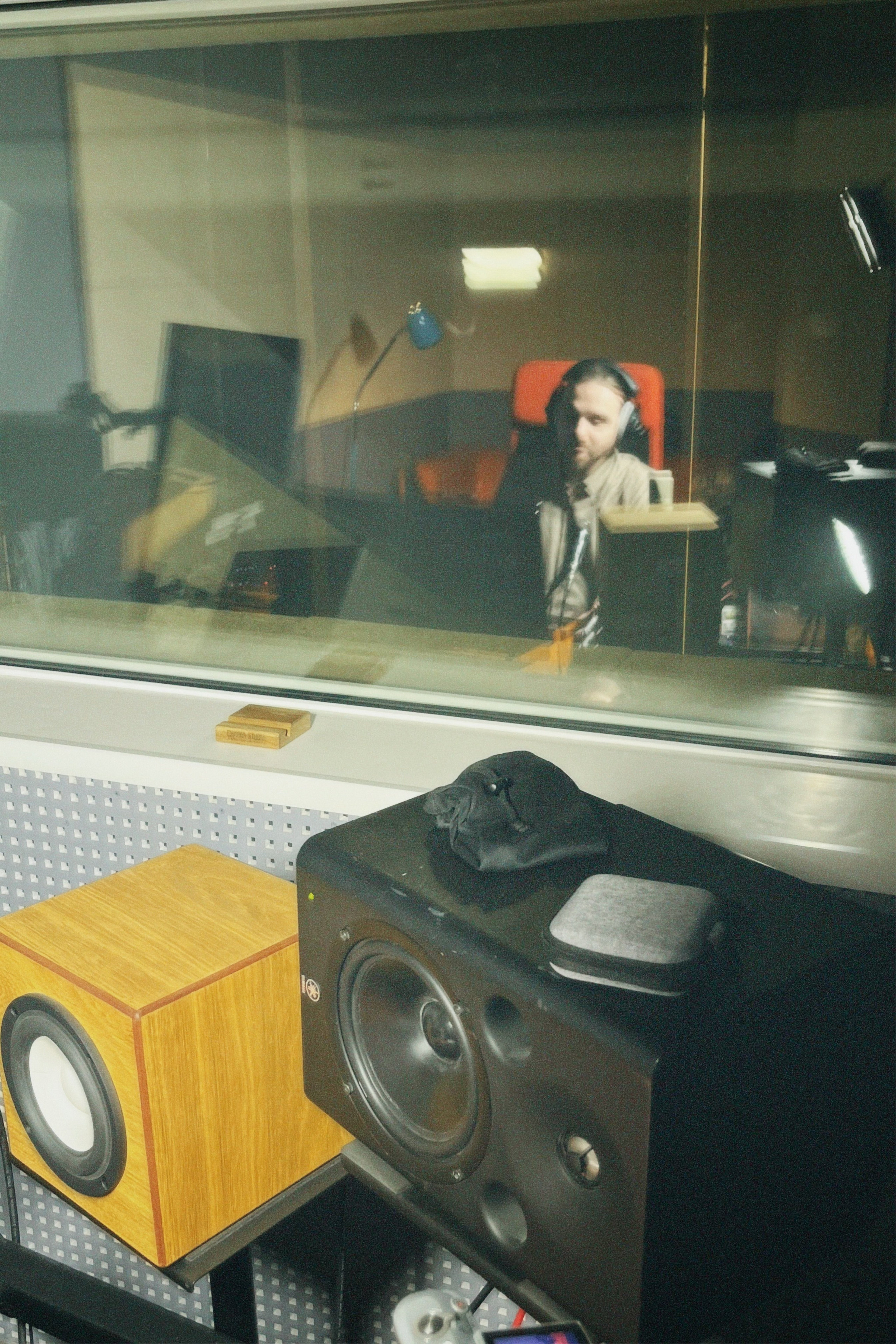 Его величество случай — запись трека на СHAYKASTUDIA. Фотография для артистов