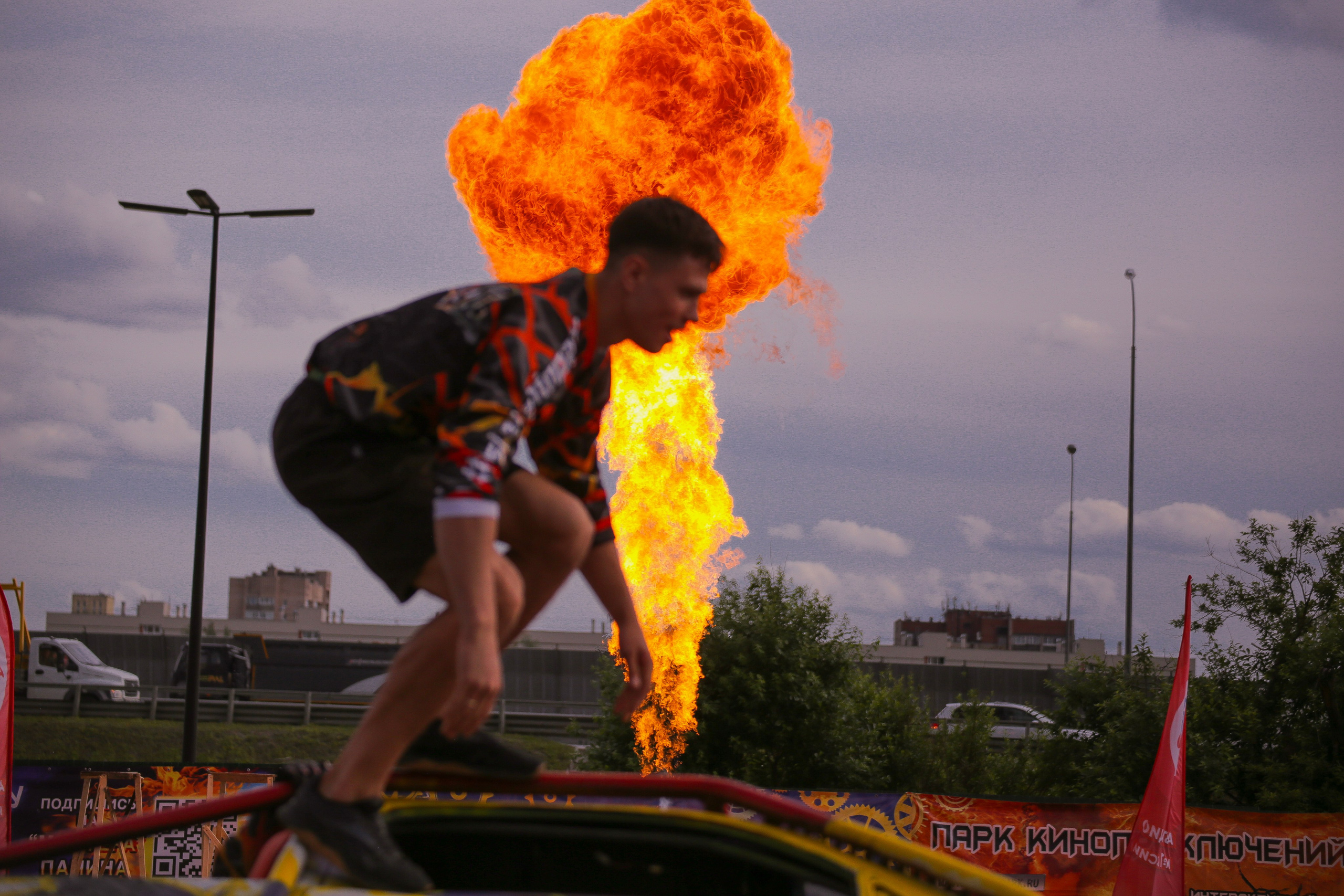 Шоу каскадеров. Костюмер, художник кино и телевидения в спб
