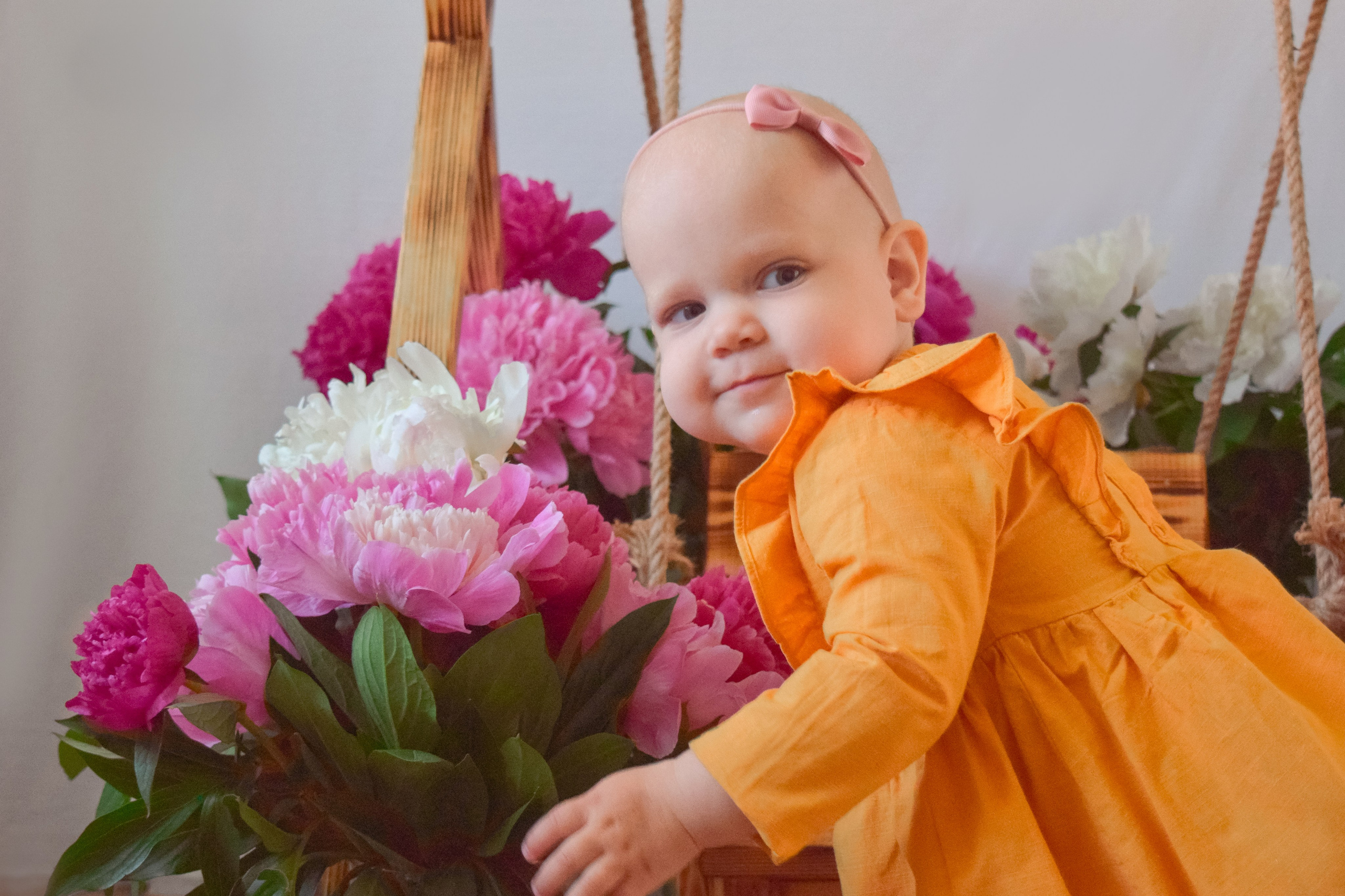 Полина и Даня пионы. Семейный и детский фотограф в Михайловке Татьяна Лестьева