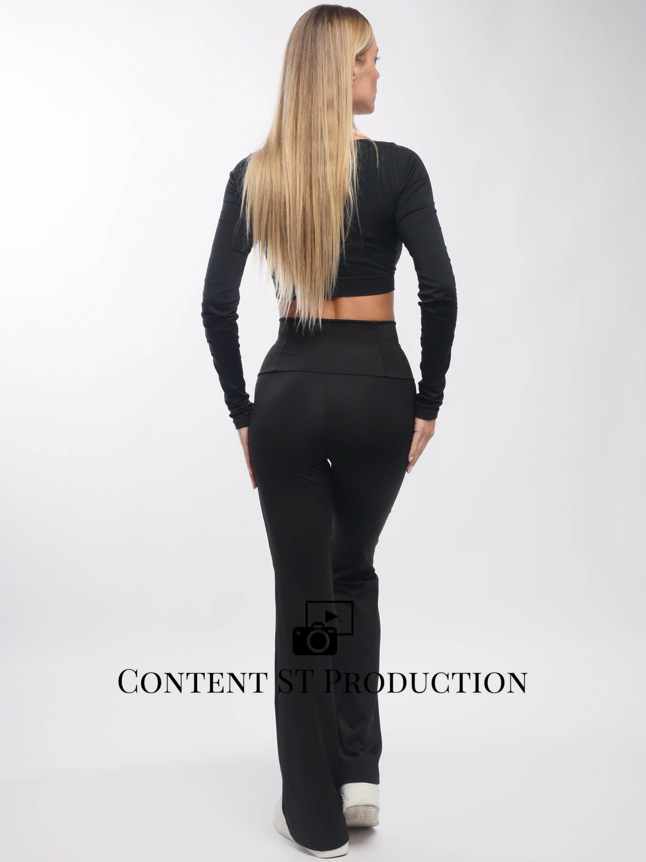 Съемка одежды для брендов, маркетплейса. Contentstproduction