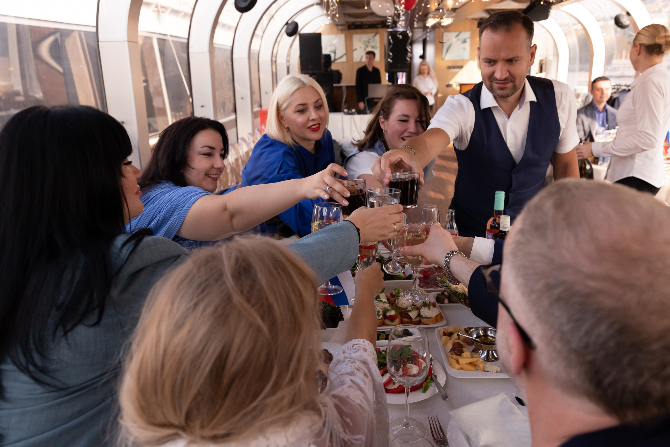 Ксения и Чаатай (теплоход). Сказочный фотограф для Вас и Вашей семьи